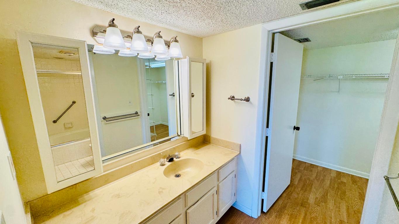 7030 Half Moon Circle 121 Property Photo 35