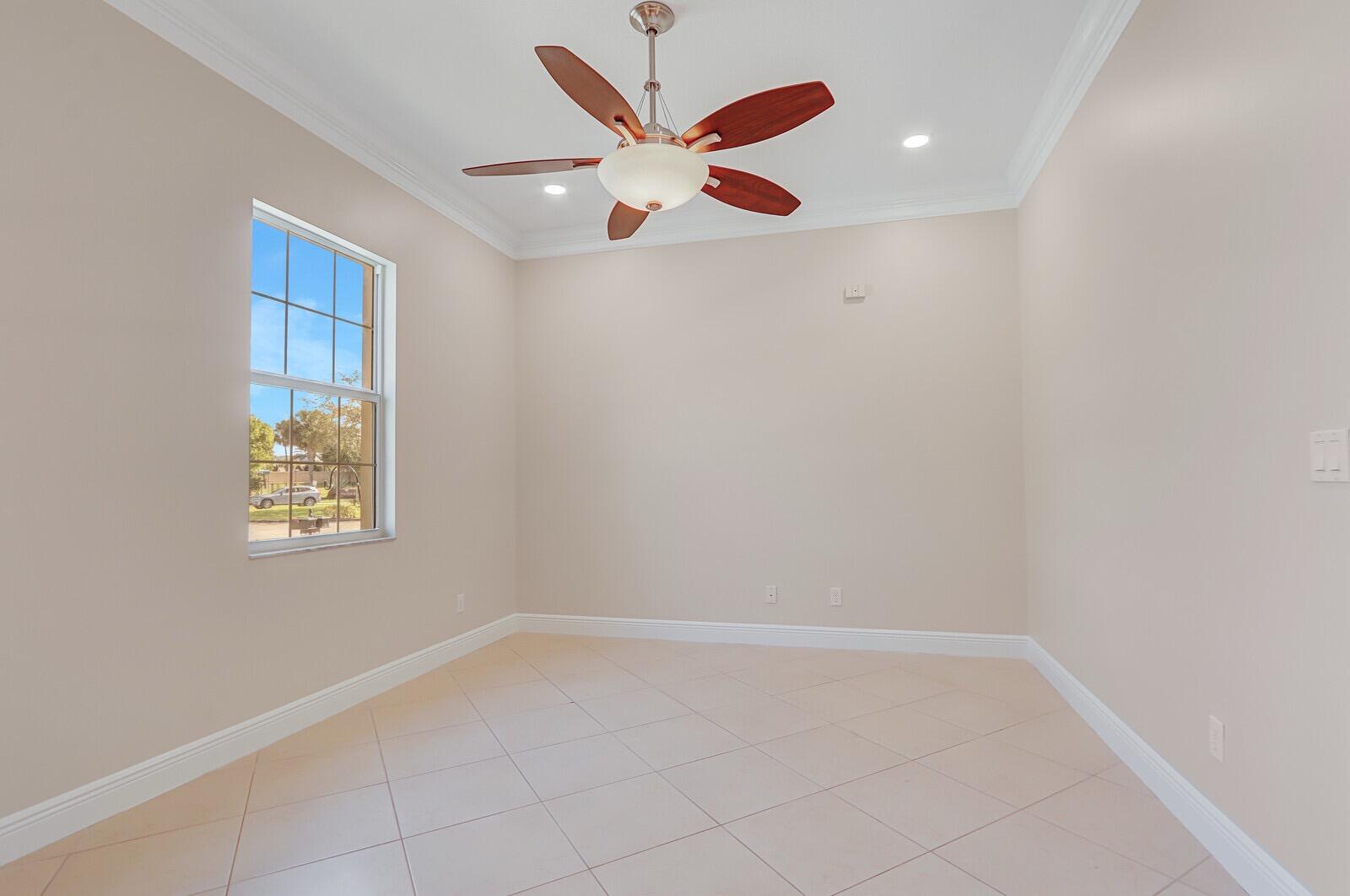 10007 Sw Ambrose Way Property Photo 12