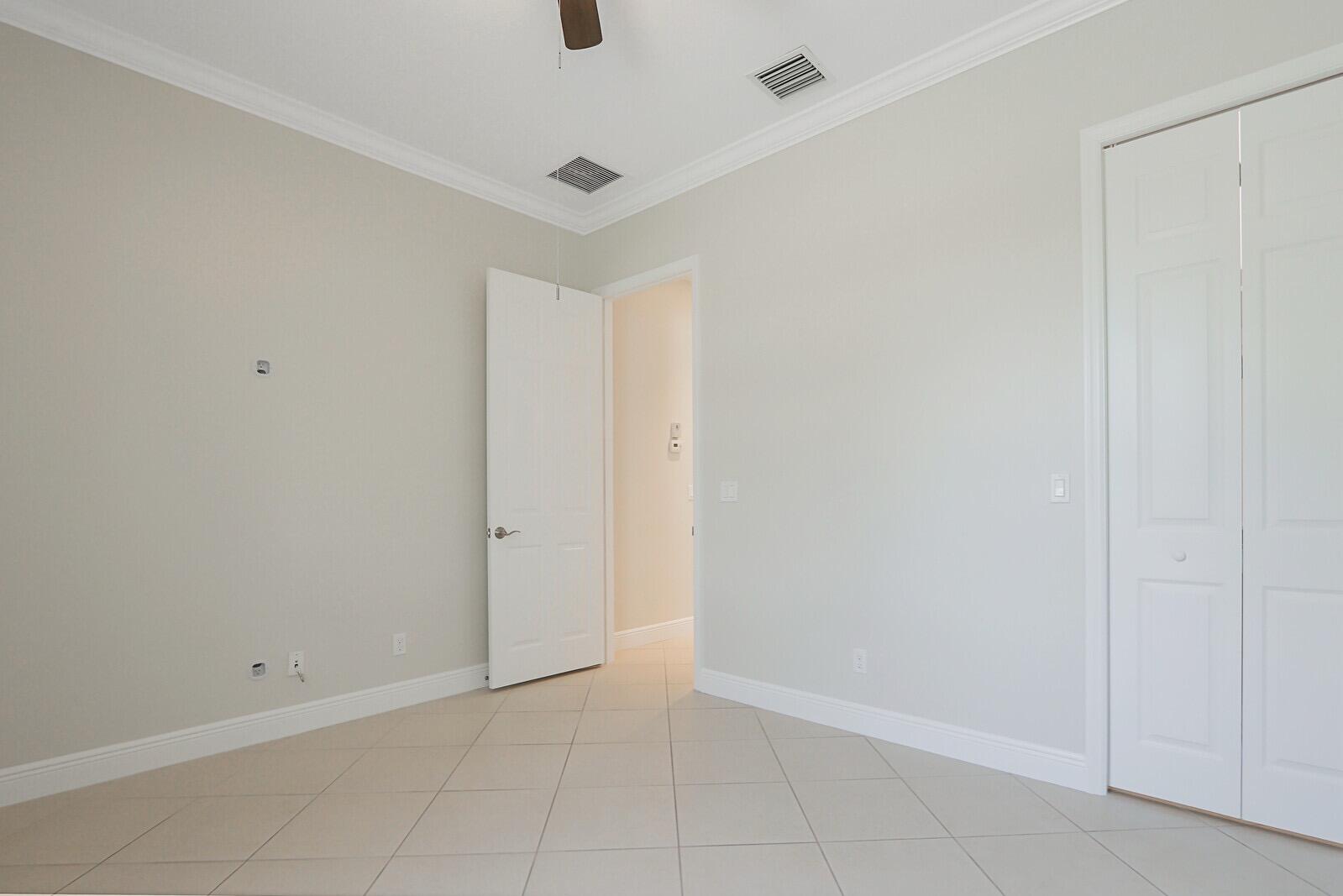 10007 Sw Ambrose Way Property Photo 33