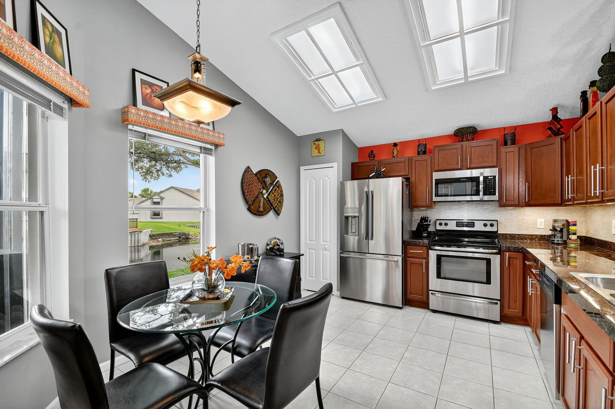 2249 Soundings Court Property Photo 16