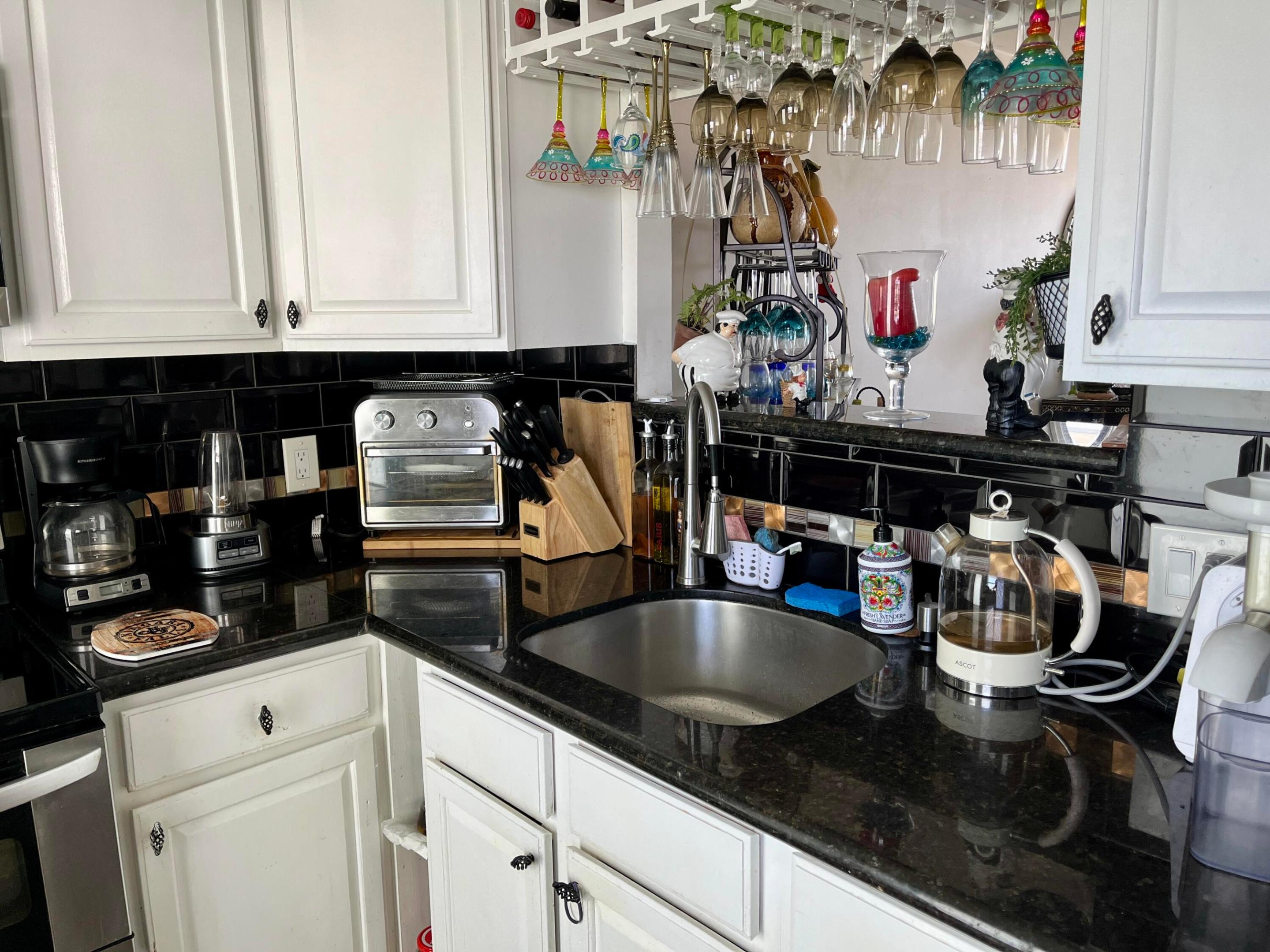 201 N Ocean Boulevard 302 Property Photo 8