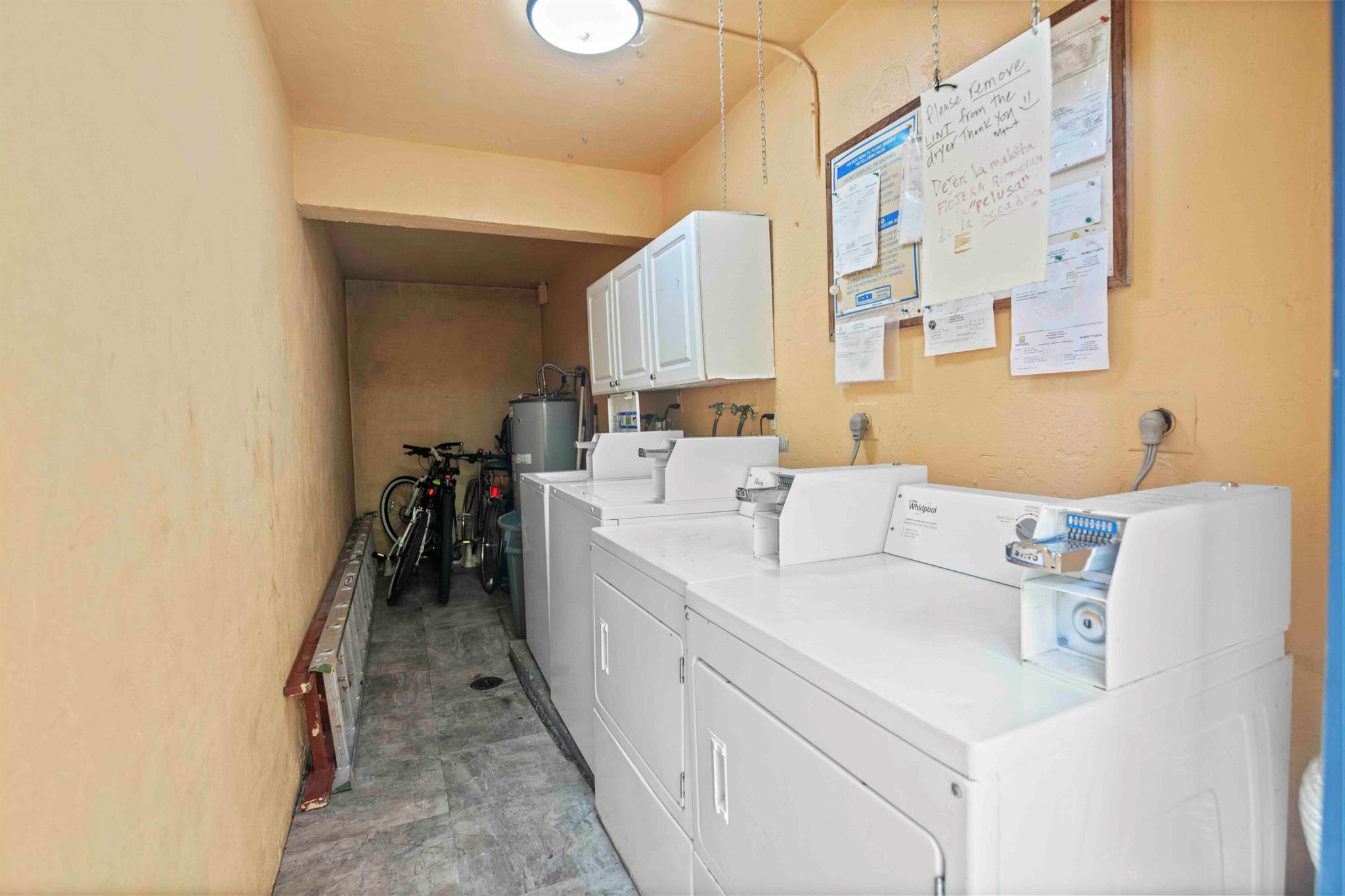 1545 Miami Road Property Photo 39