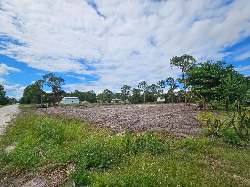 Xxxxx 86th Street N Property Photo 1