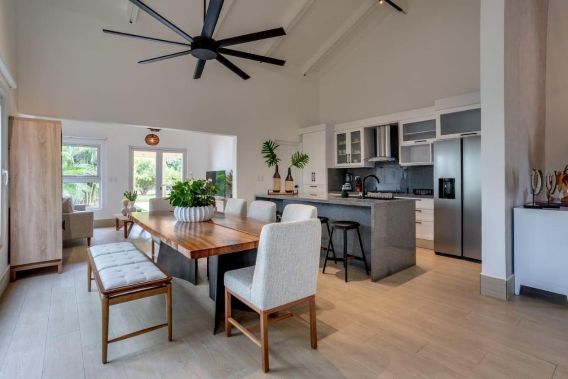 37 00 Property Photo 4
