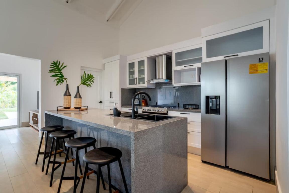 37 00 Property Photo 11