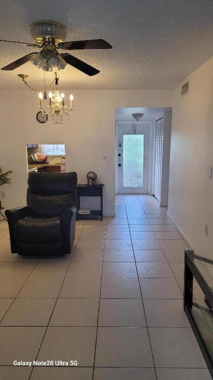 8060 N Sunrise Lakes Drive # 305 Property Photo 3