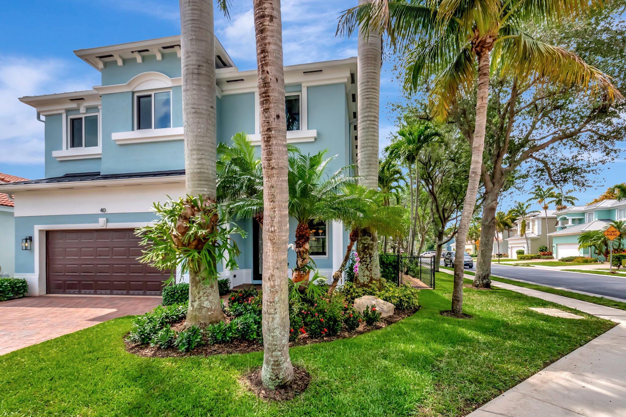 40 Country Lake Circle
