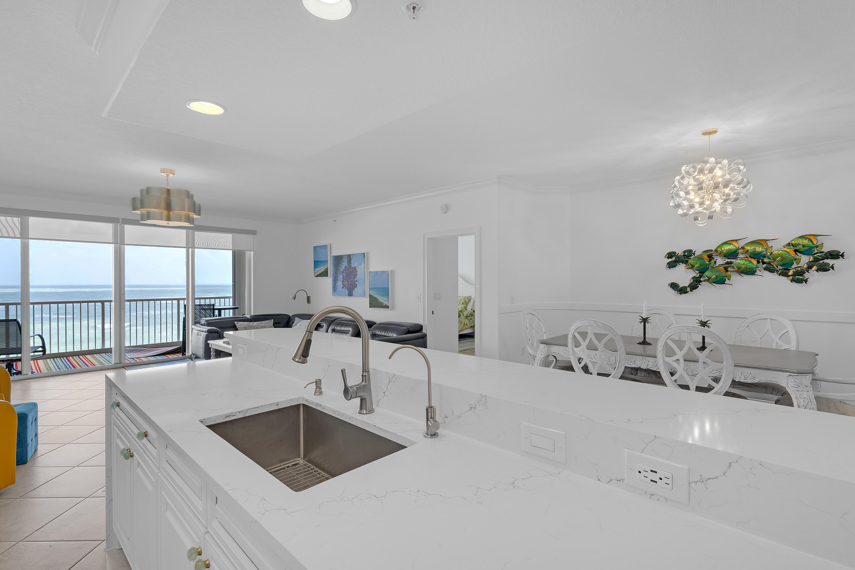 4160 N Highway A1a 902 Property Photo 1