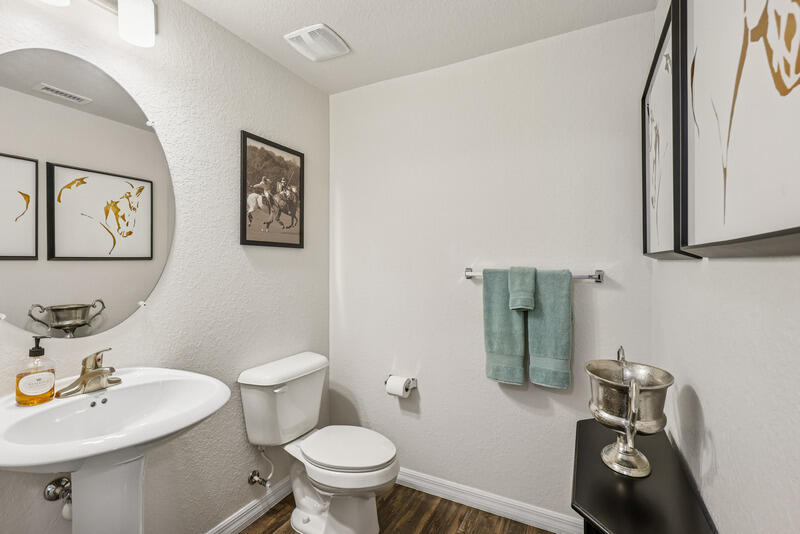 R11128605 Property Photo 3