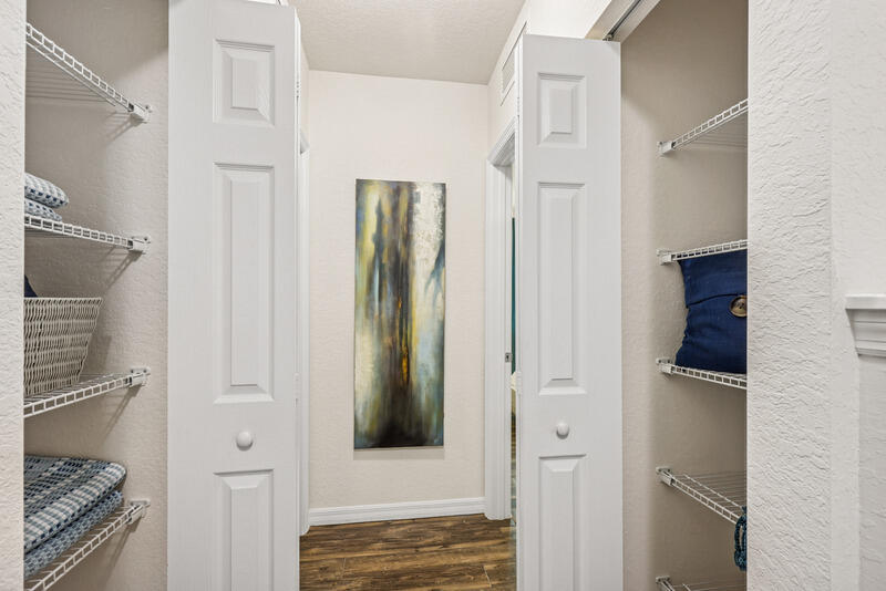R11128605 Property Photo 9