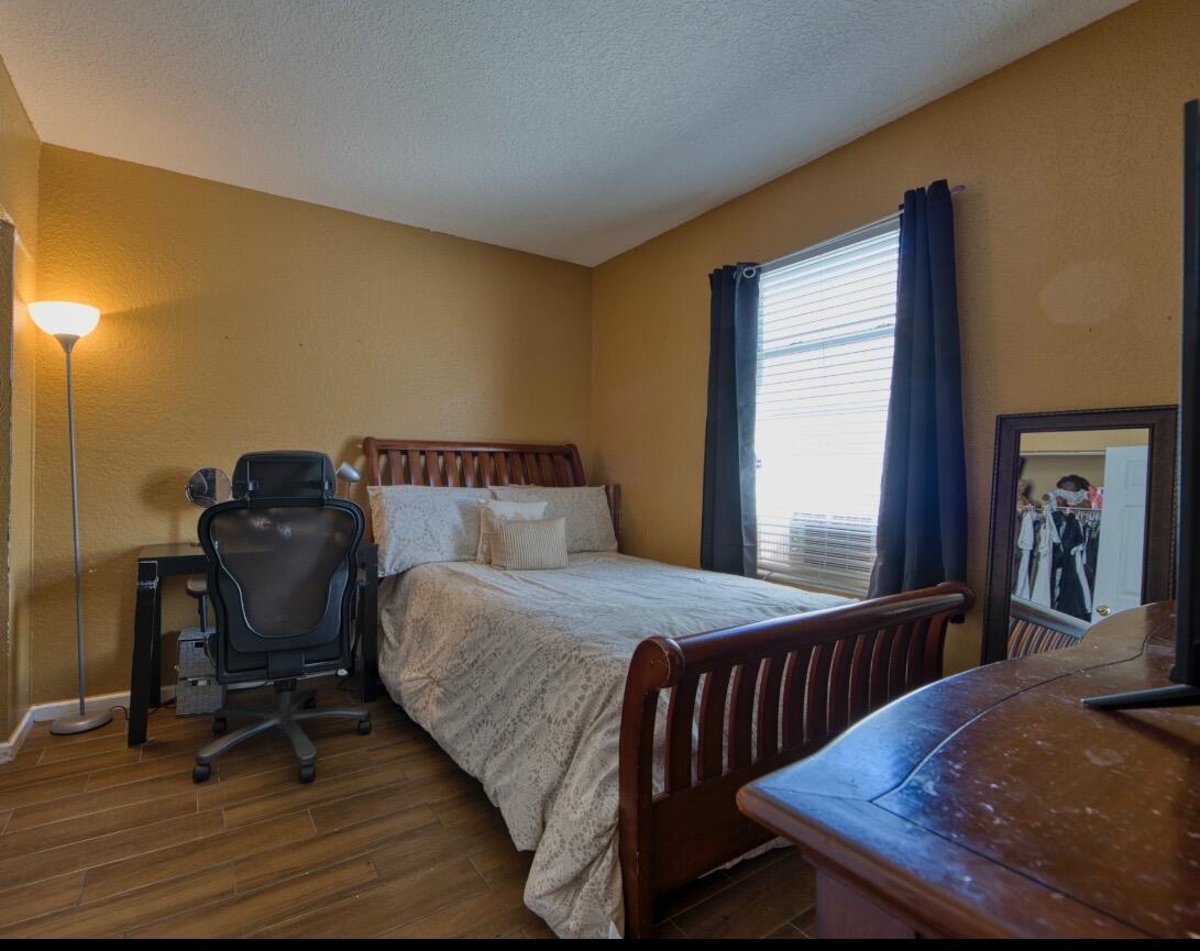 416 Circle Drive S Property Photo 15