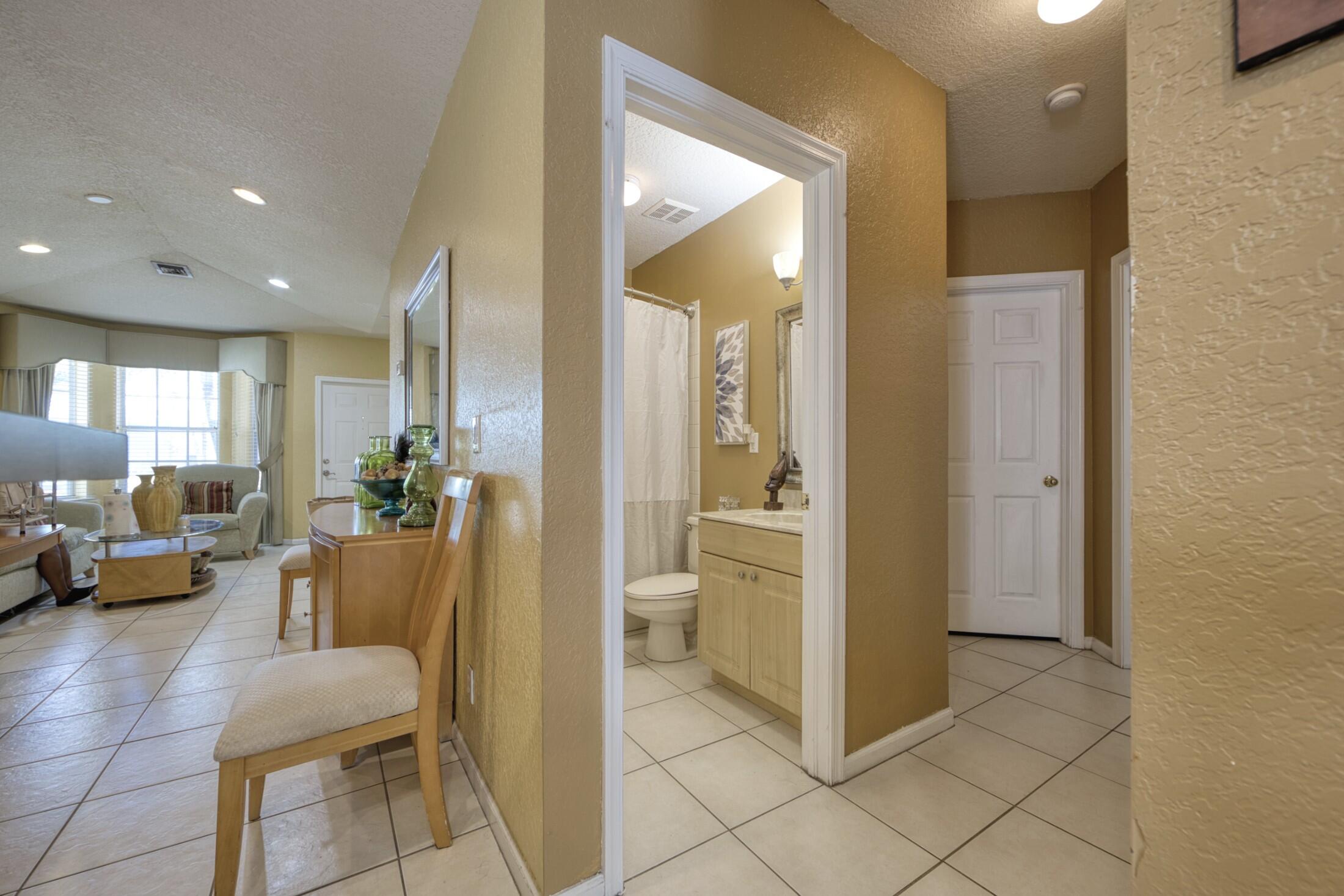 416 Circle Drive S Property Photo 16