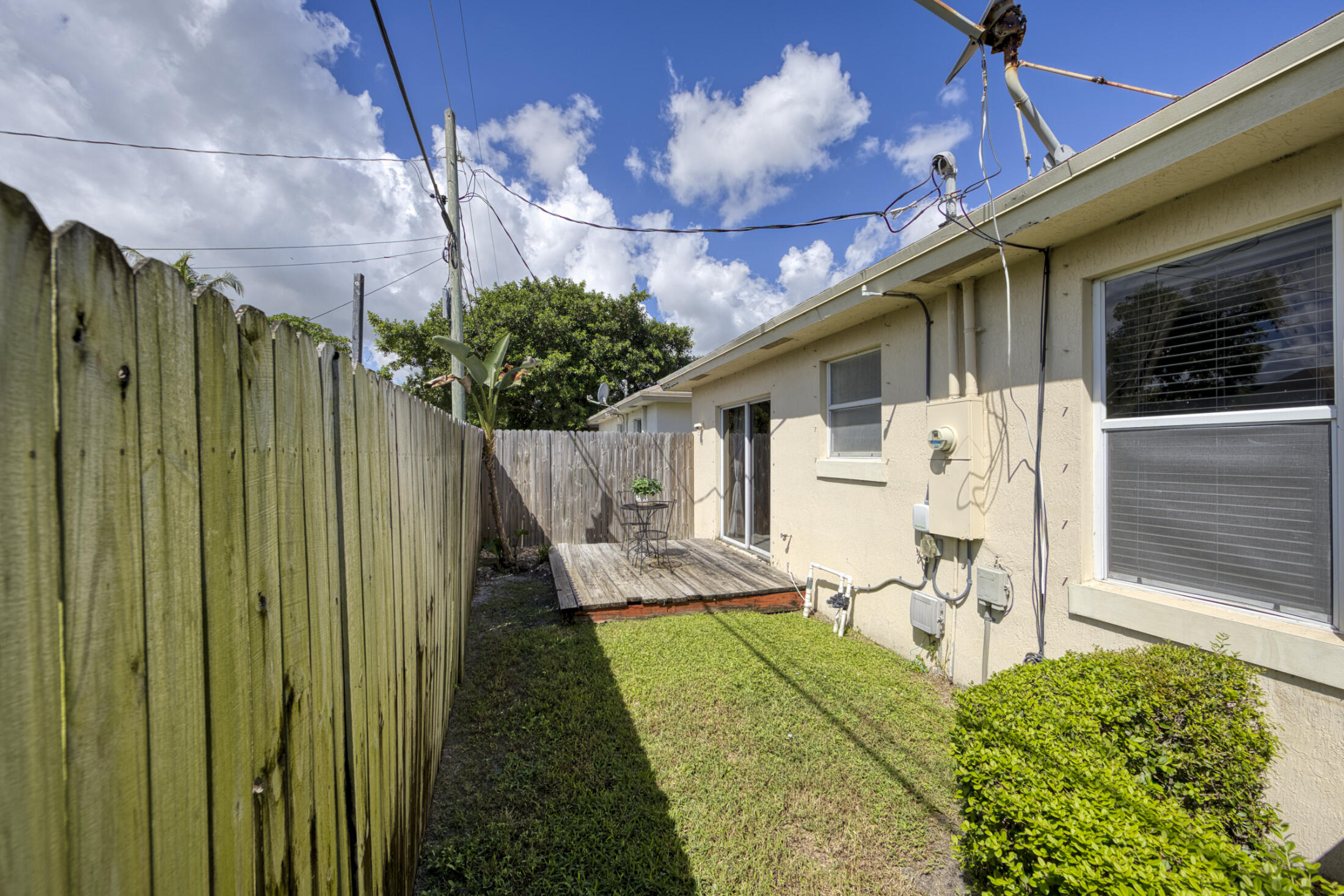 416 Circle Drive S Property Photo 18