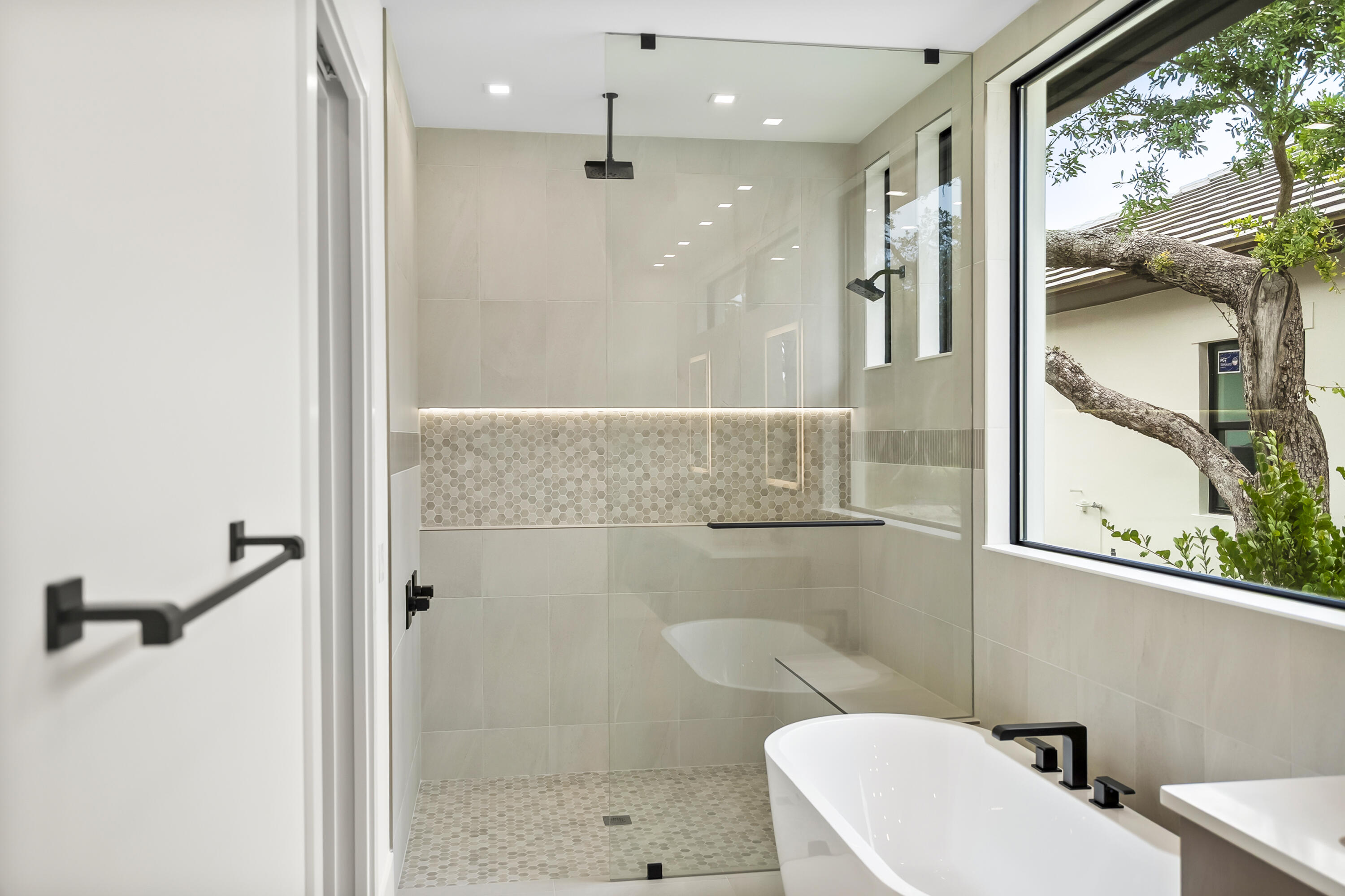 9160 Seaglass Court Property Photo 28
