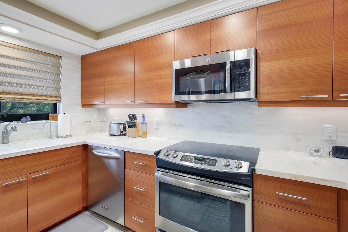 420 Celestial Way 204 Property Photo 8