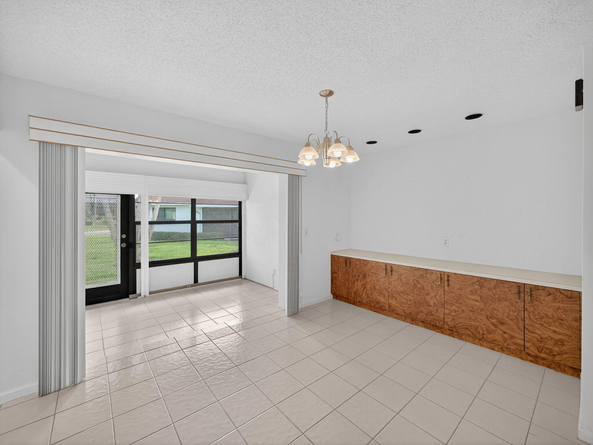4355 Cedar Tree Place B Property Photo 8