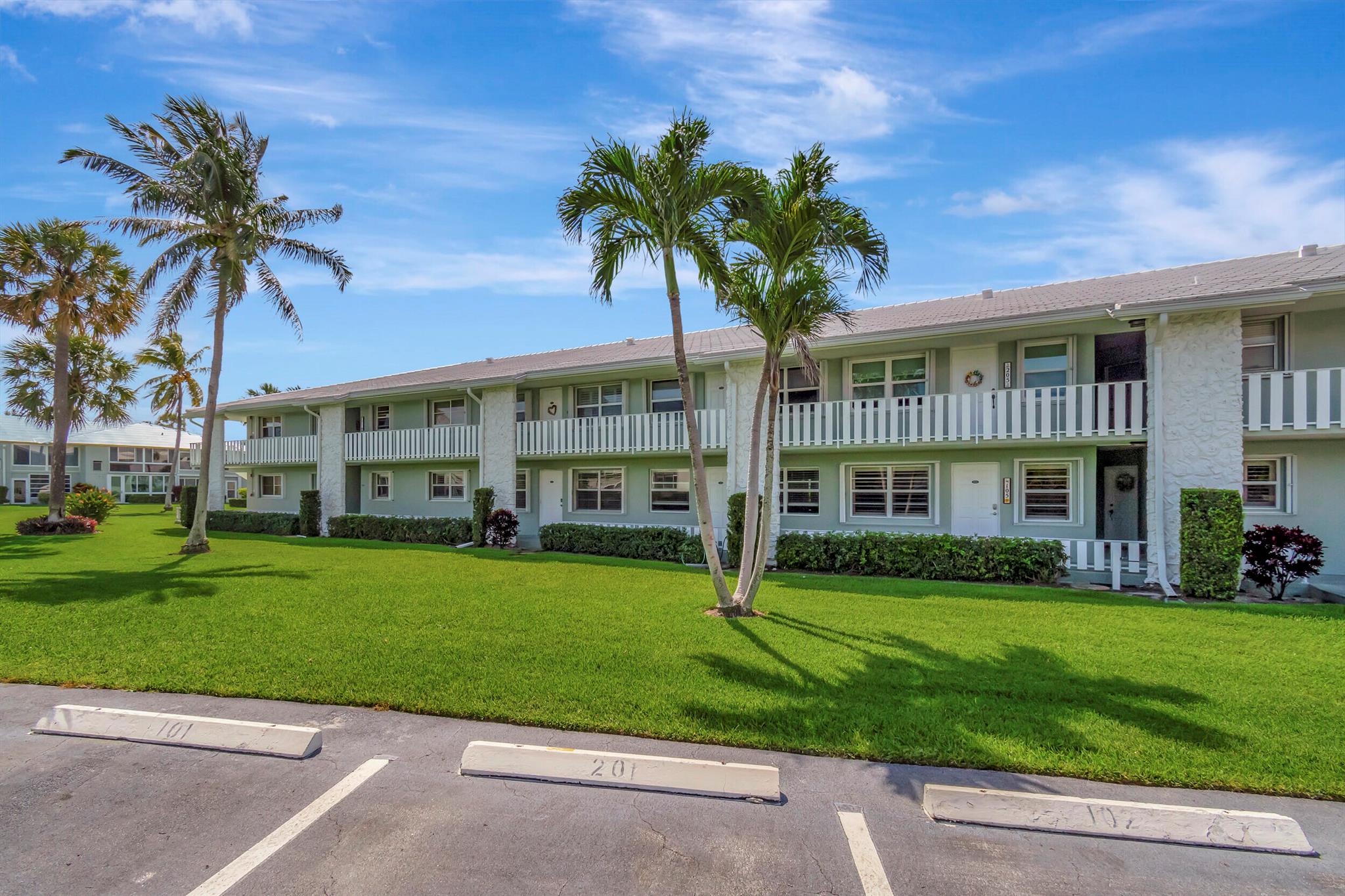 5540 N Ocean Boulevard 204 Property Photo 1