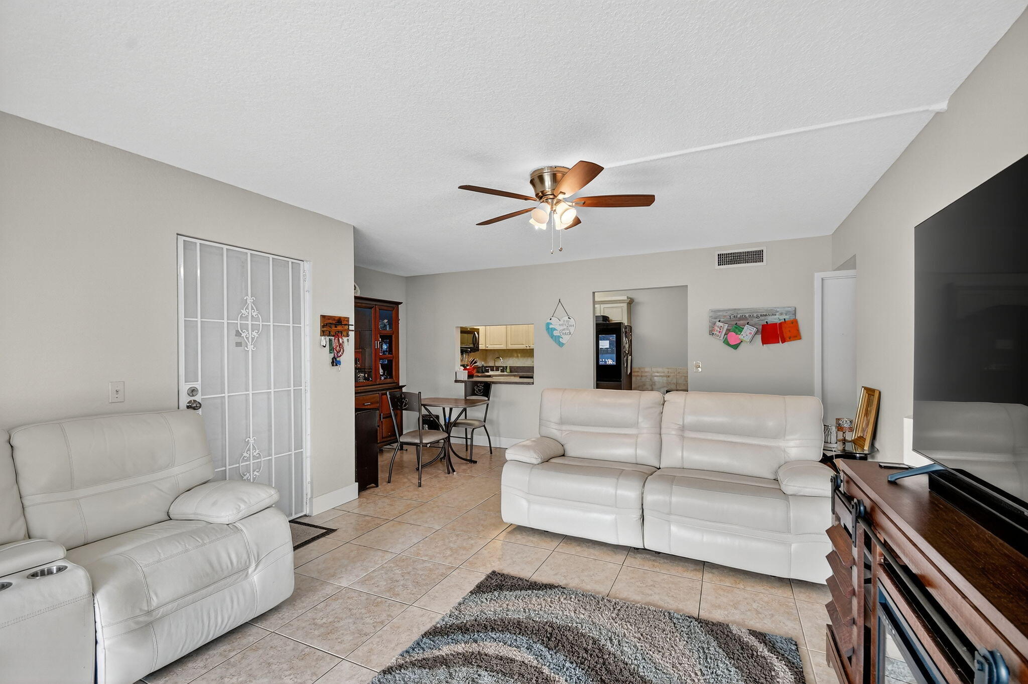 815 Sky Pine Way B1 Property Photo 13