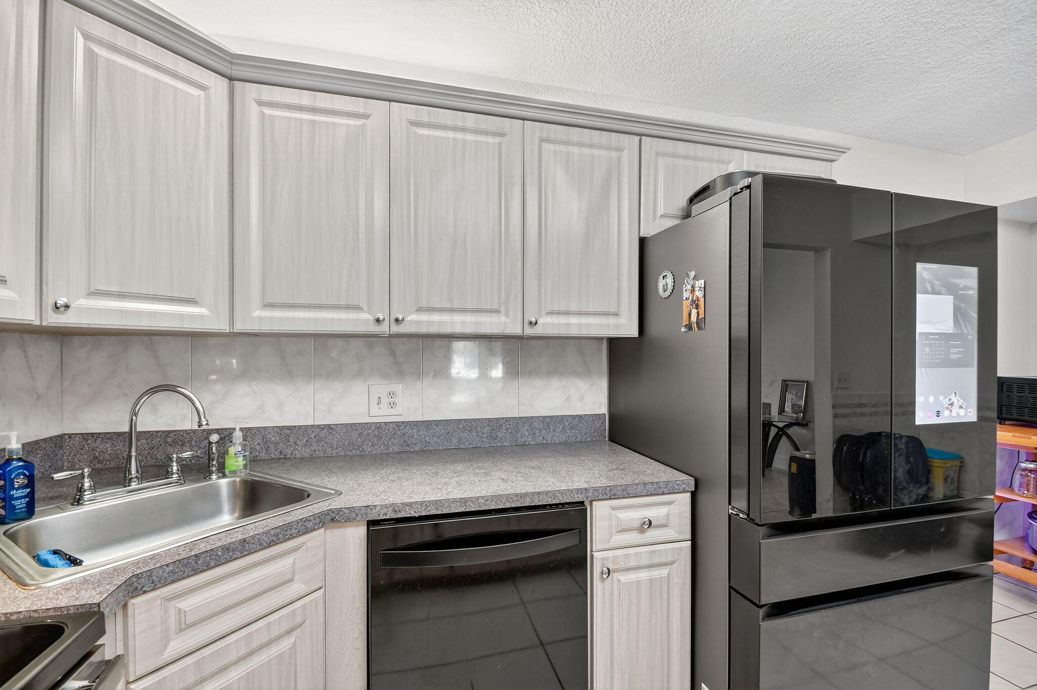 815 Sky Pine Way B1 Property Photo 18