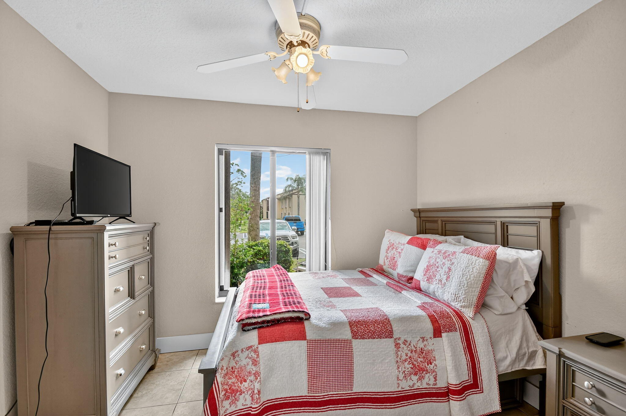 815 Sky Pine Way B1 Property Photo 22