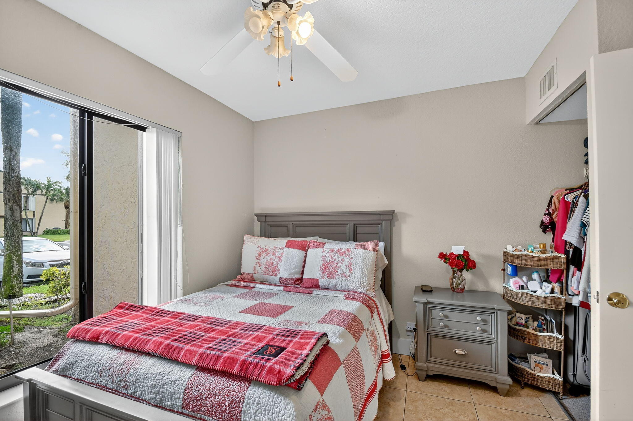 815 Sky Pine Way B1 Property Photo 23