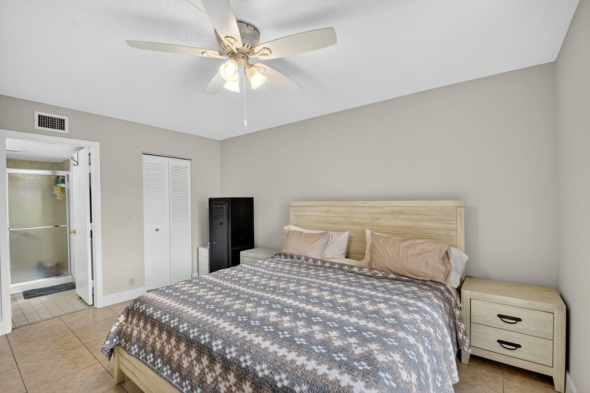 815 Sky Pine Way B1 Property Photo 28