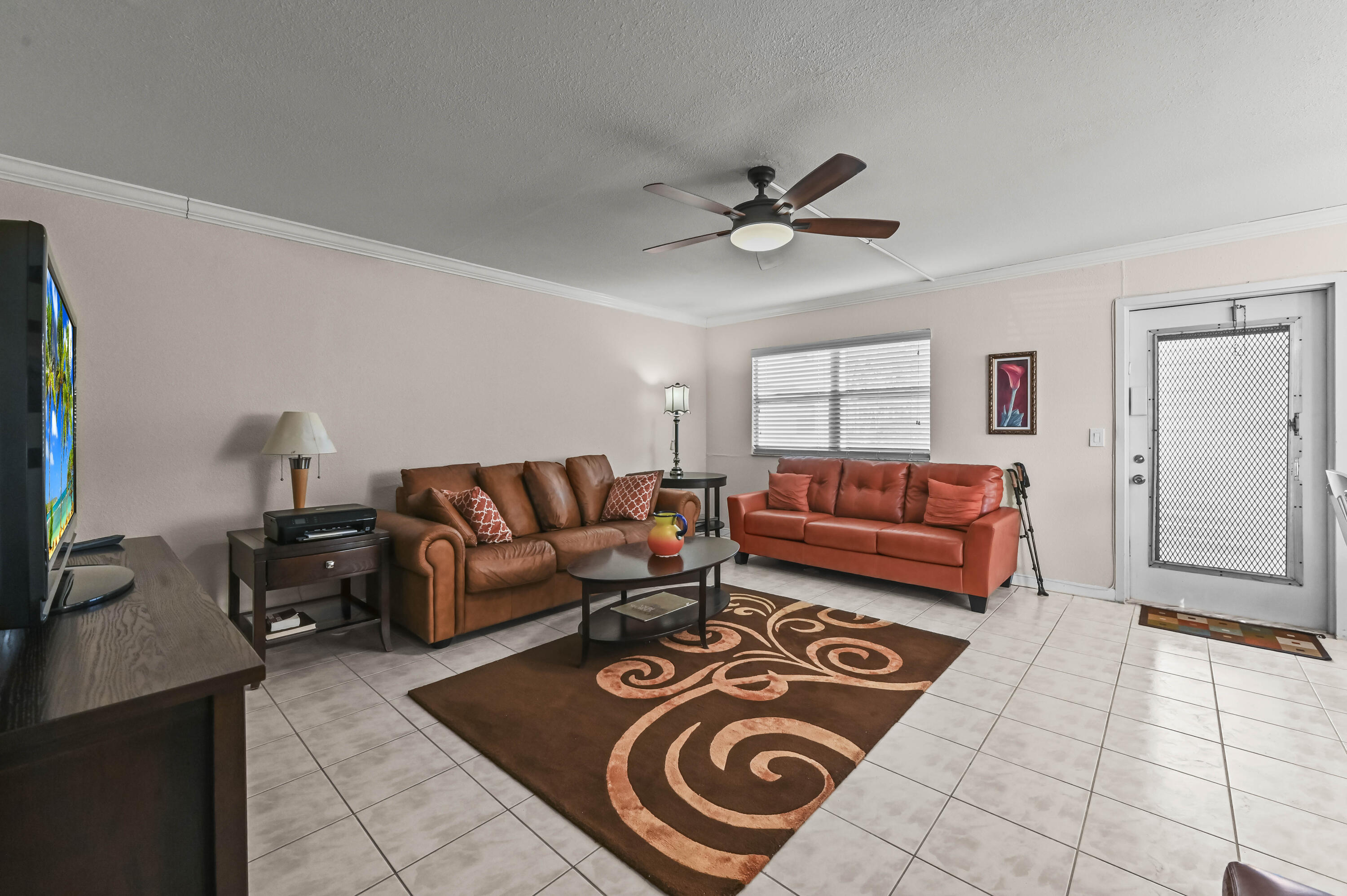 213 Brittany E Property Photo 6