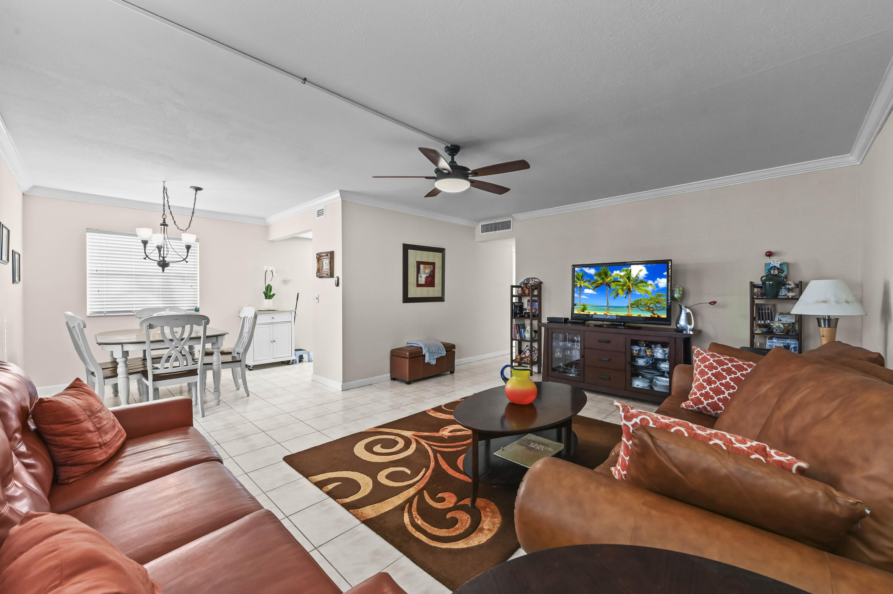 213 Brittany E Property Photo 7