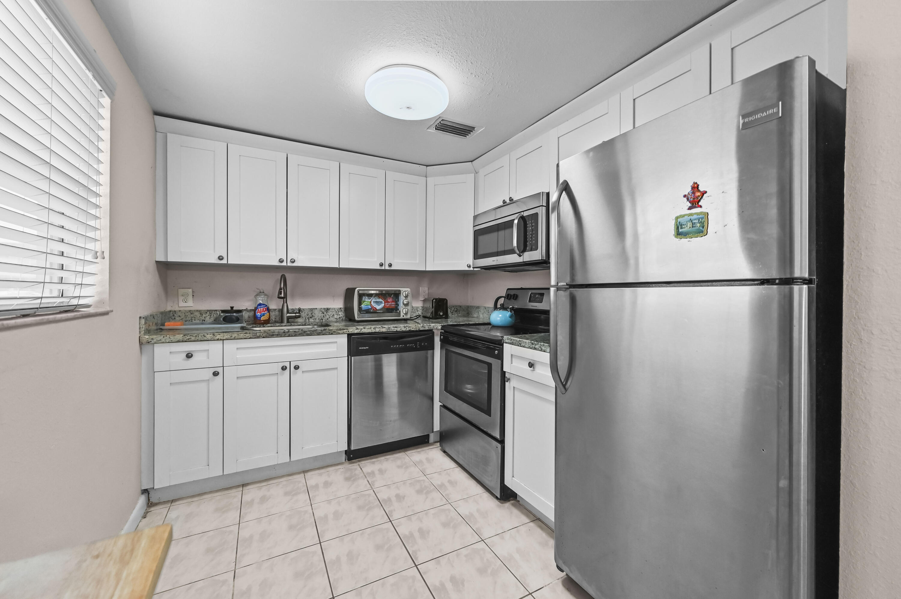 213 Brittany E Property Photo 11