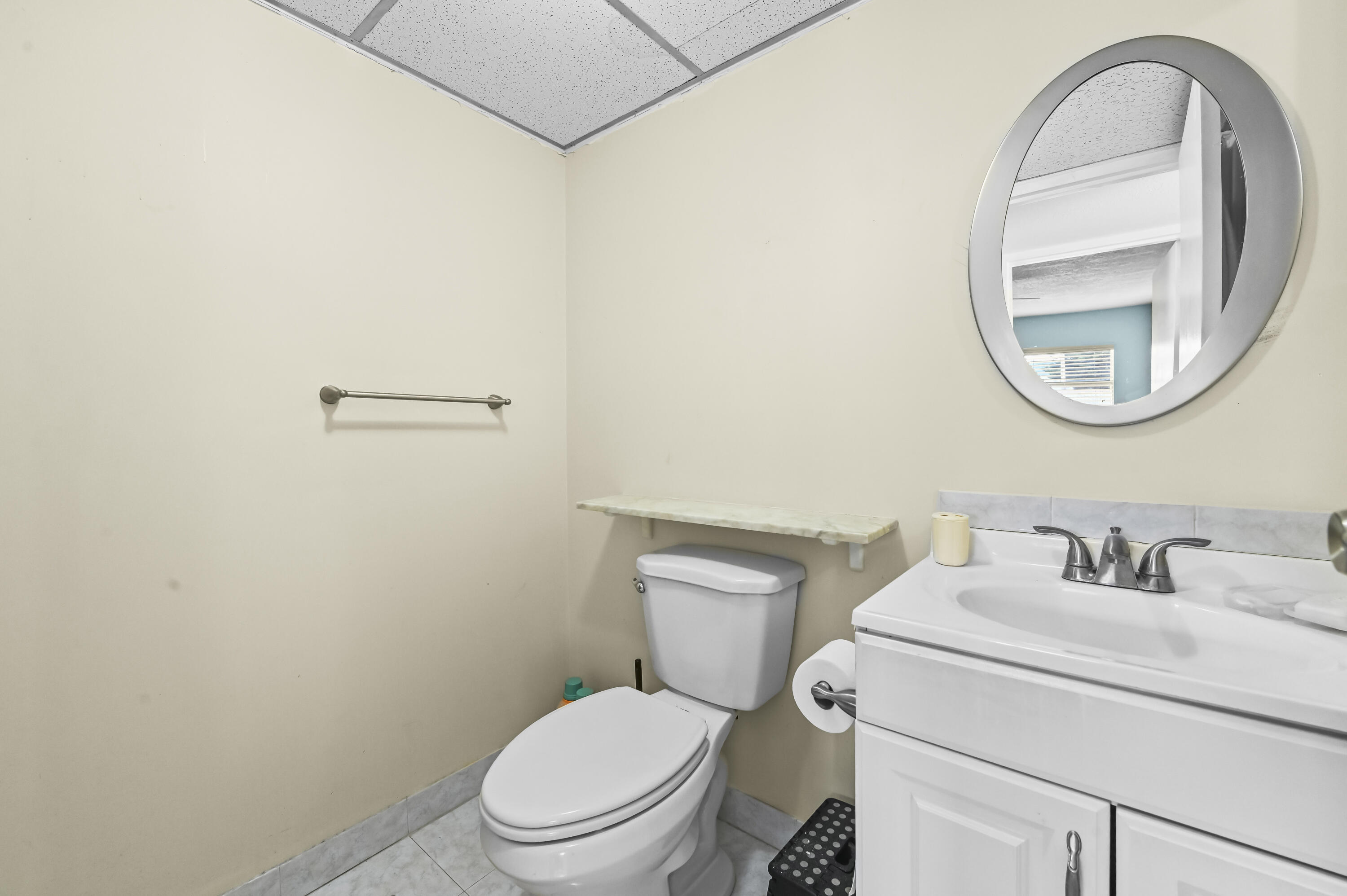 213 Brittany E Property Photo 19