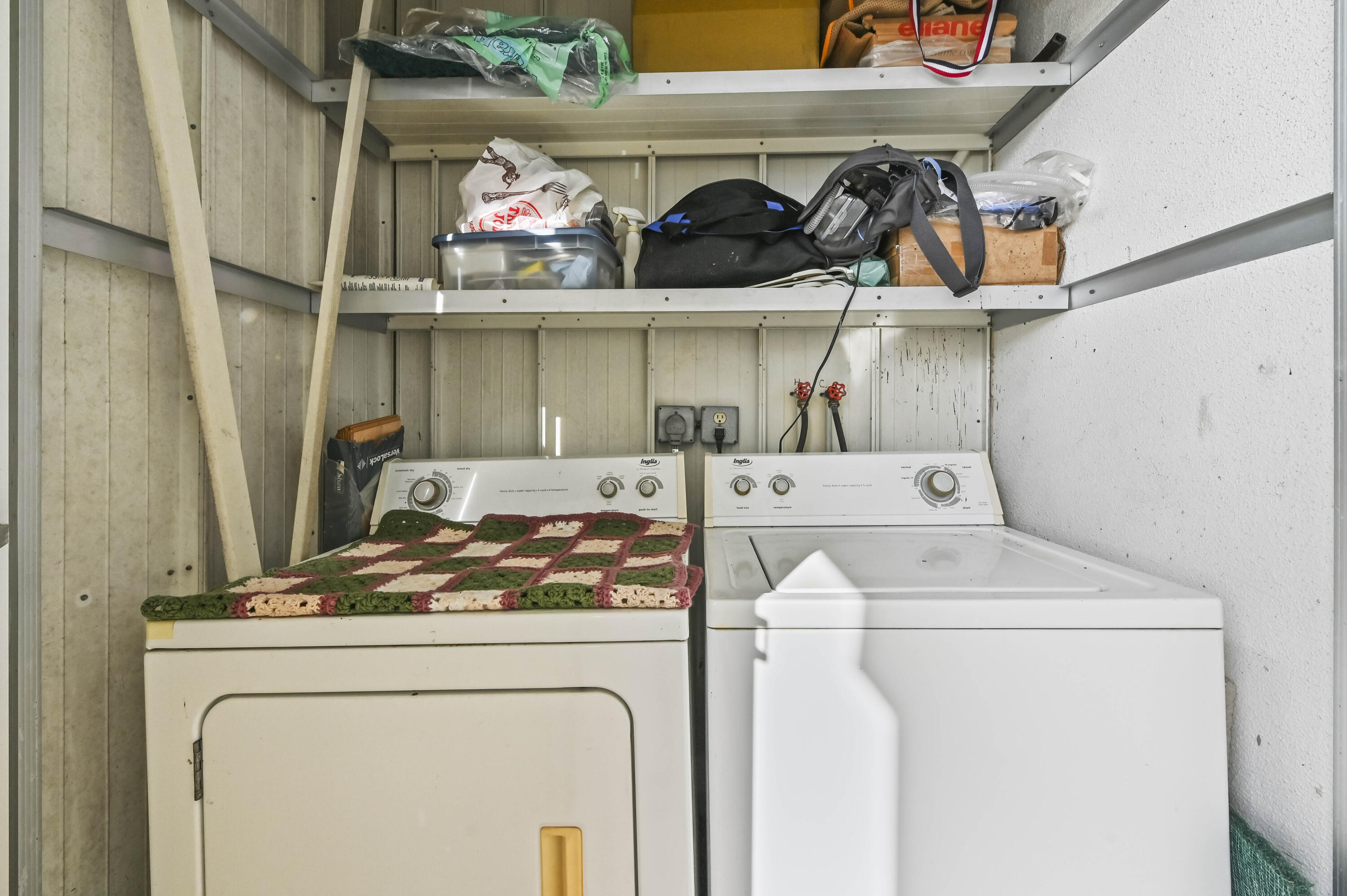 213 Brittany E Property Photo 21