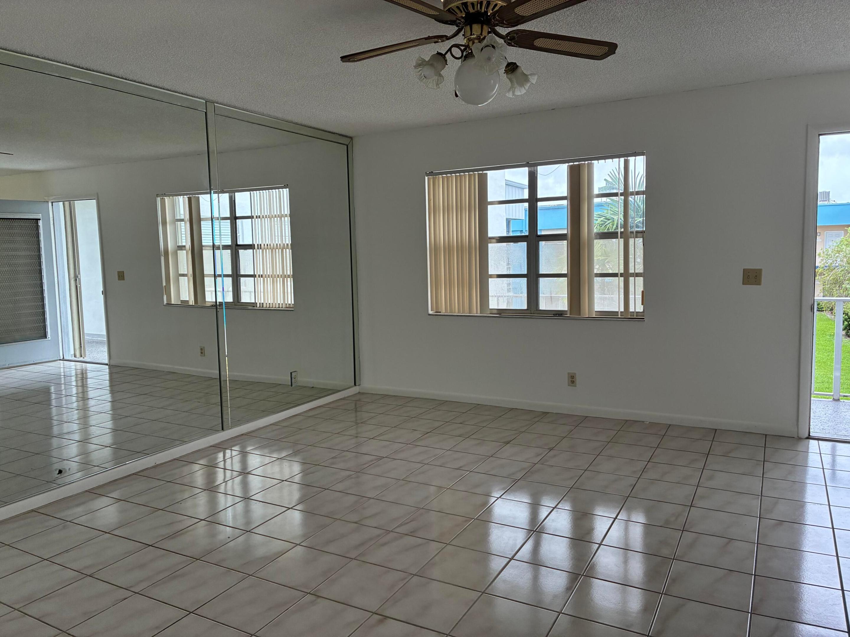 574 Burgundy L 574 Property Photo 10