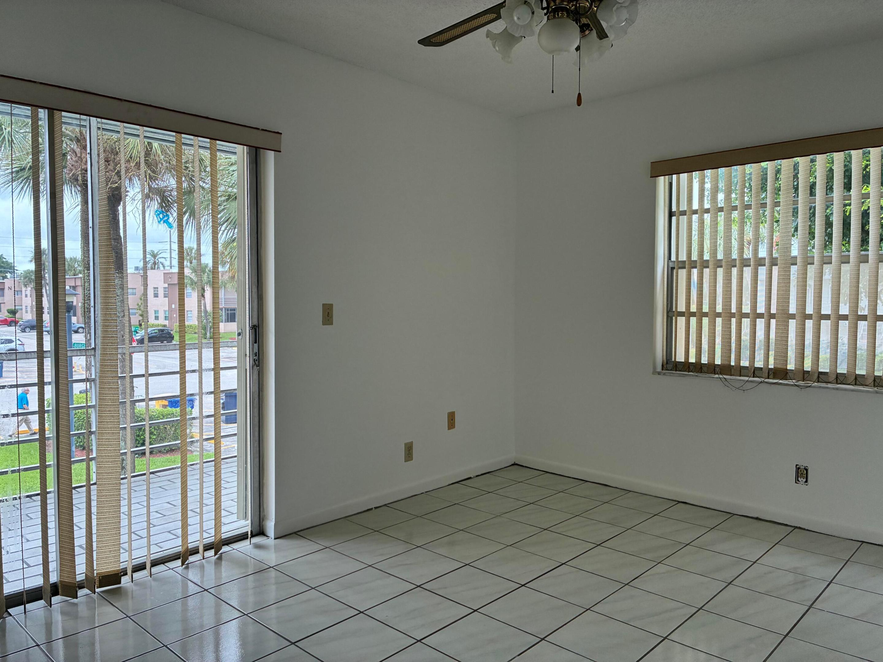 574 Burgundy L 574 Property Photo 20
