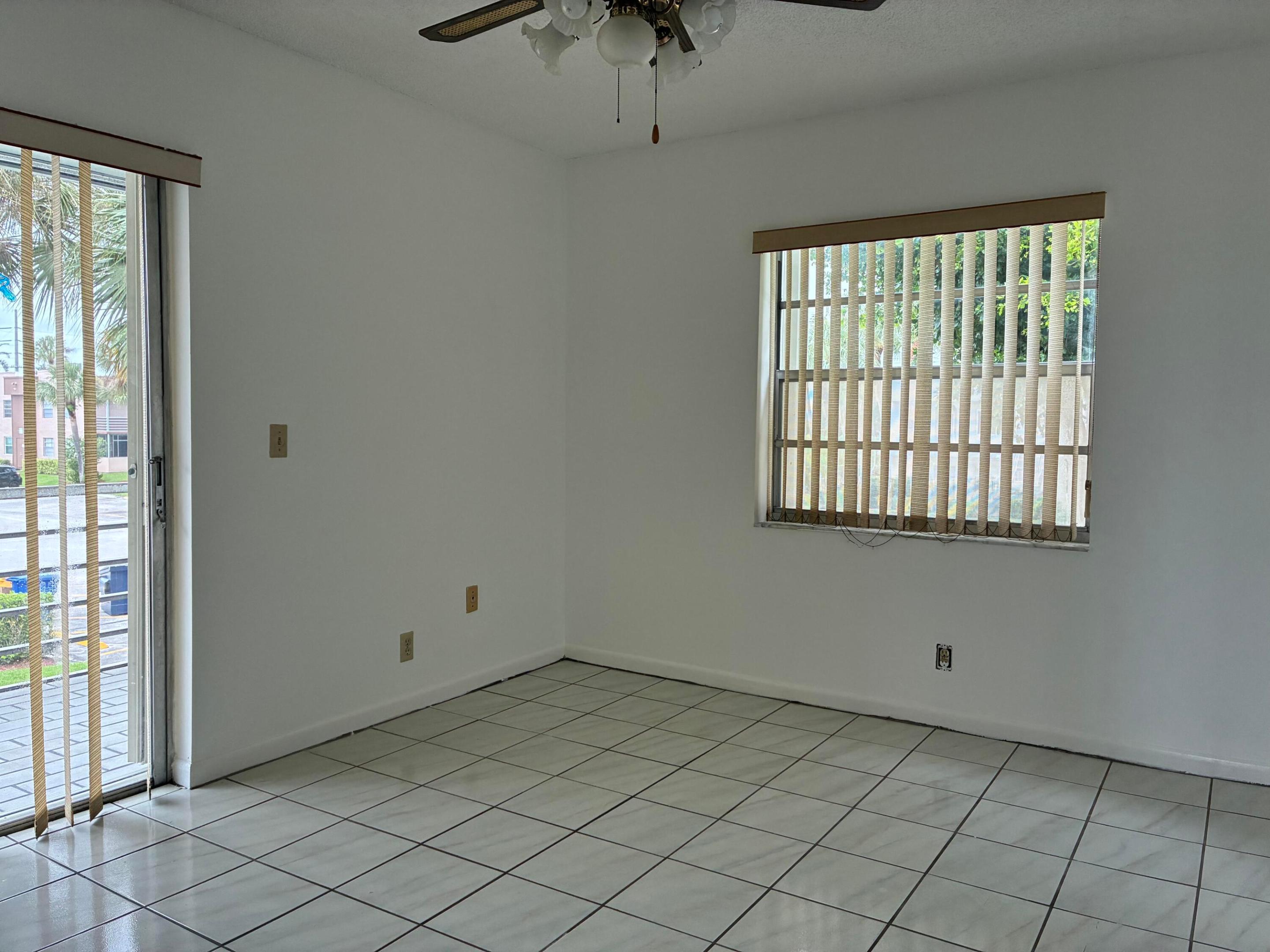 574 Burgundy L 574 Property Photo 21