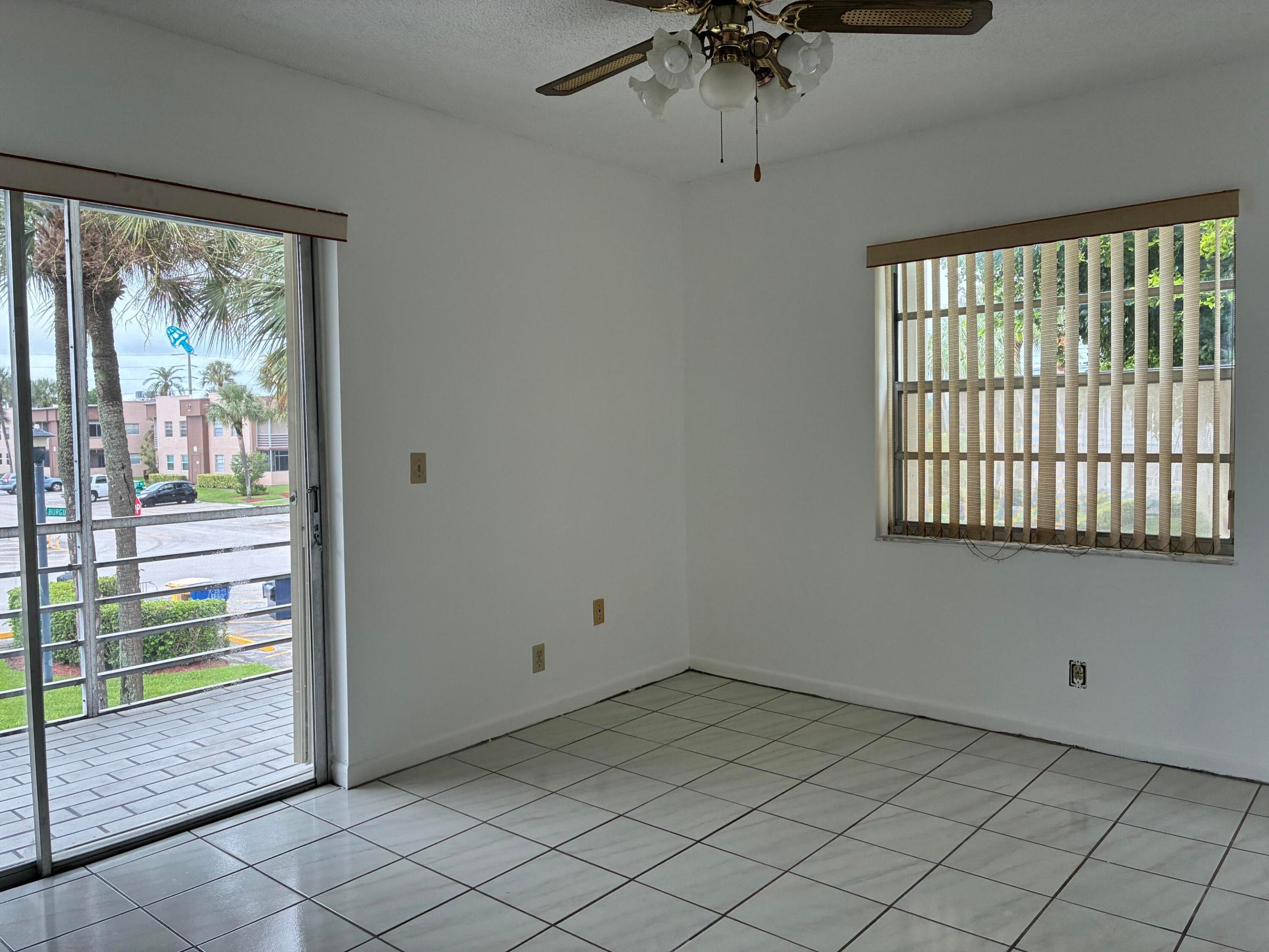 574 Burgundy L 574 Property Photo 22