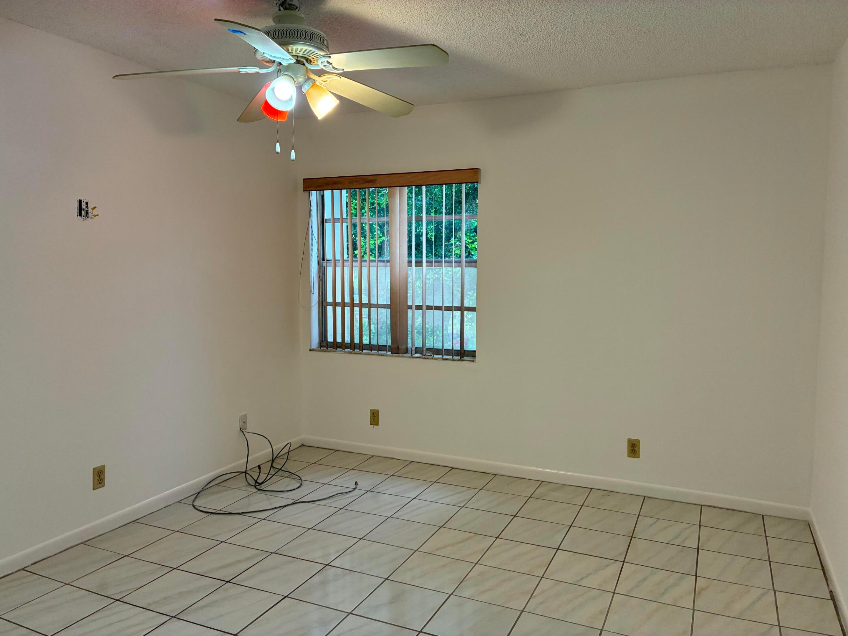 574 Burgundy L 574 Property Photo 31