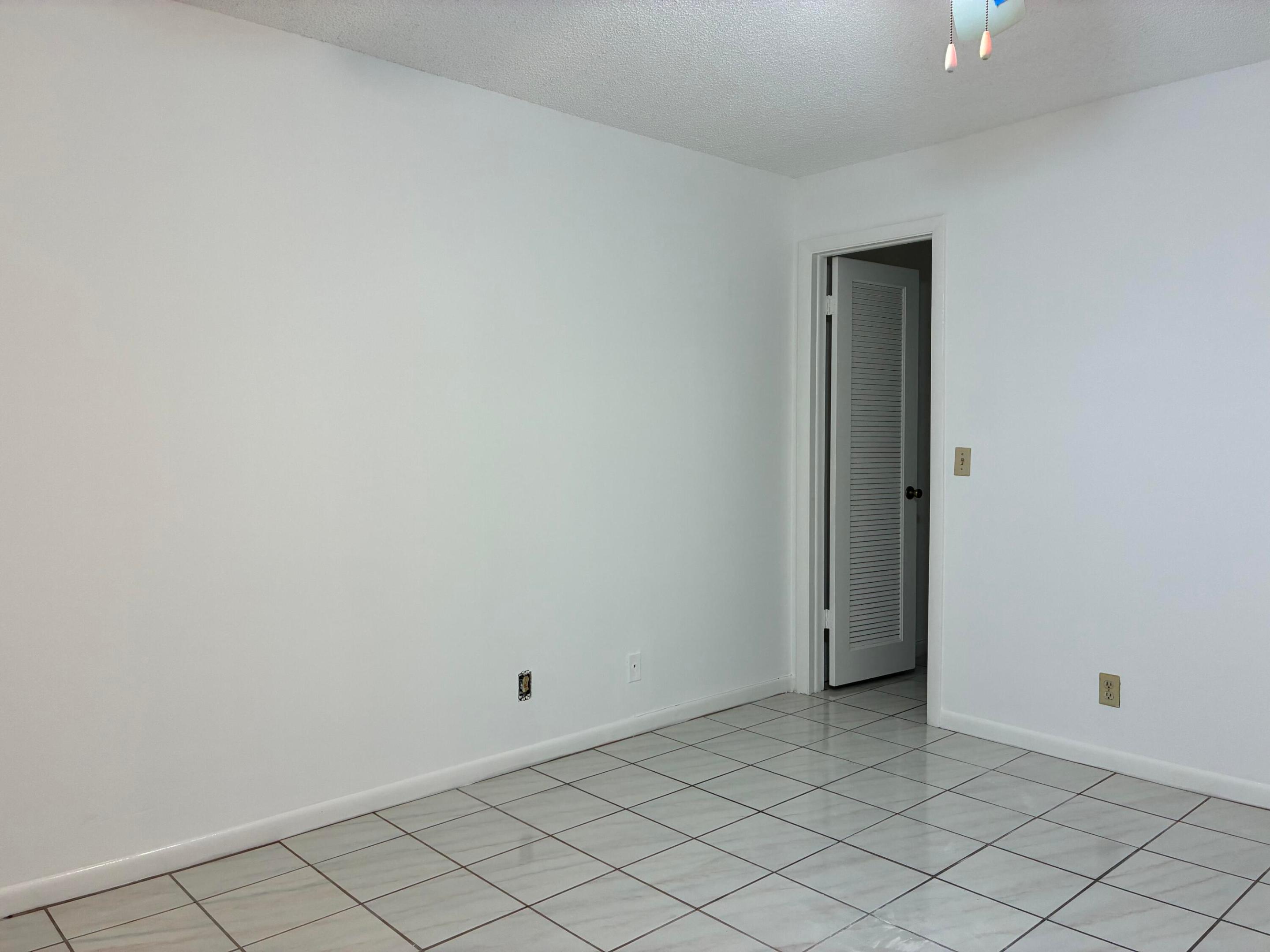 574 Burgundy L 574 Property Photo 34