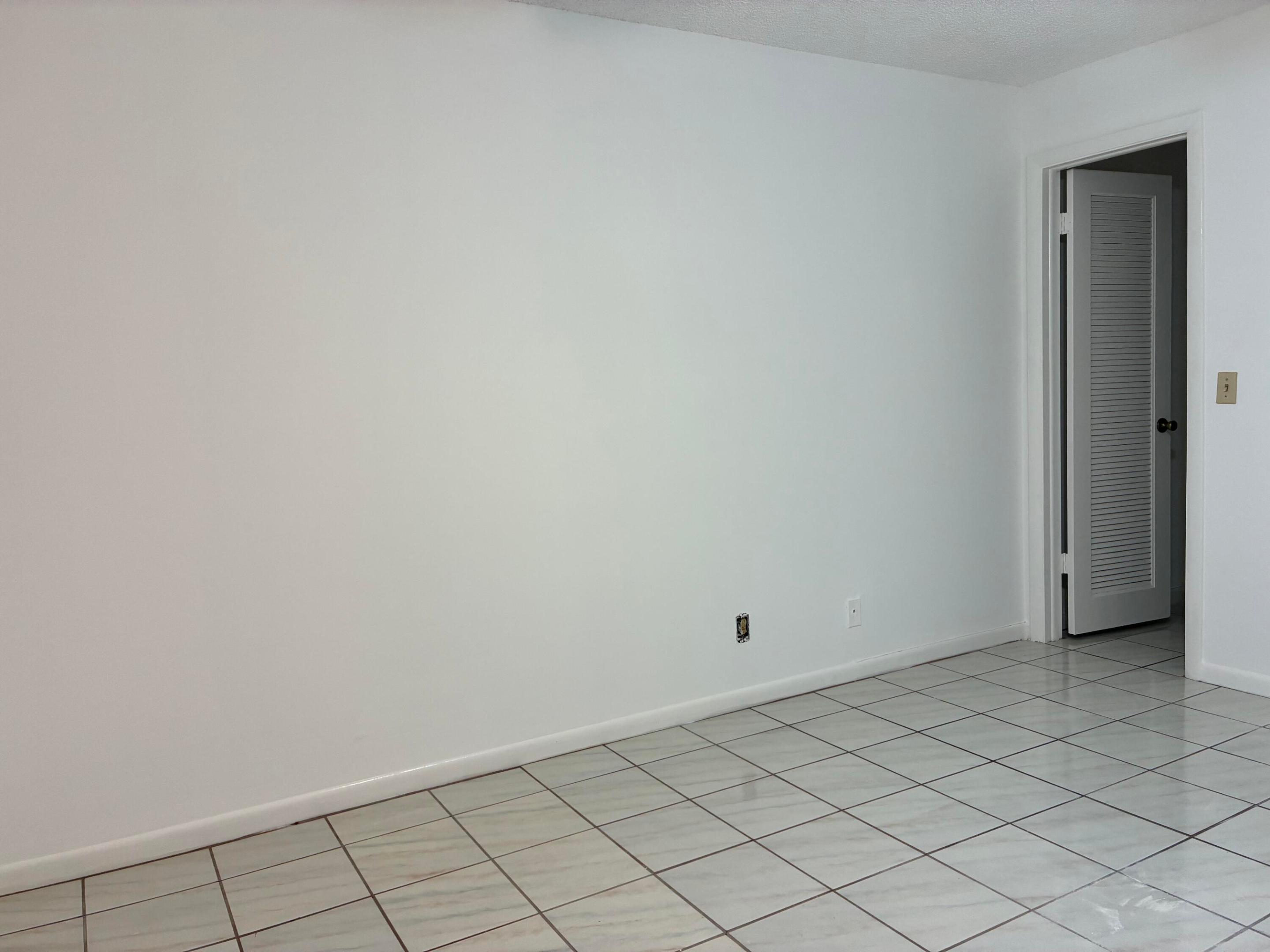 574 Burgundy L 574 Property Photo 35