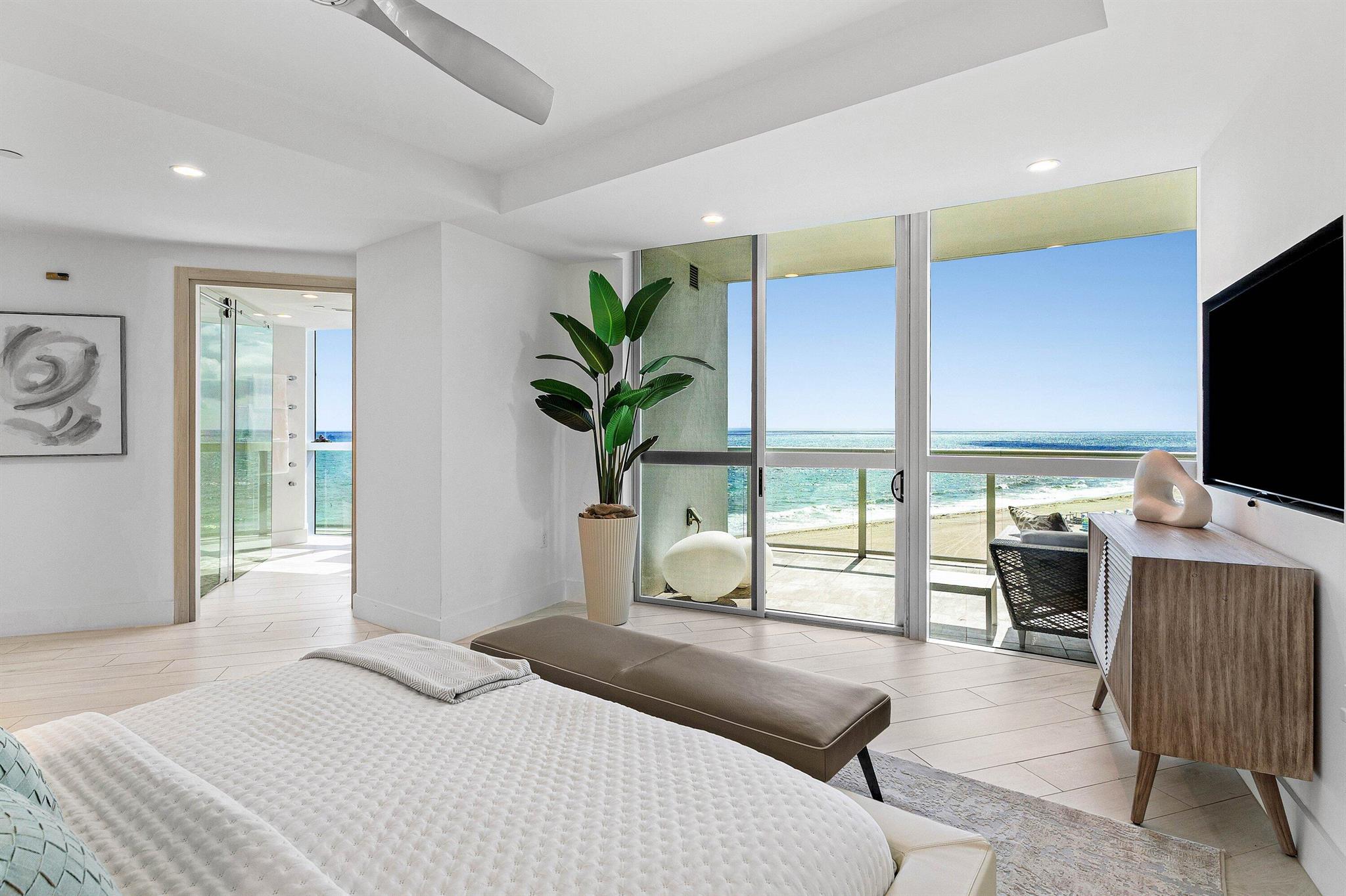 1200 Holiday Drive 602 Property Photo 3