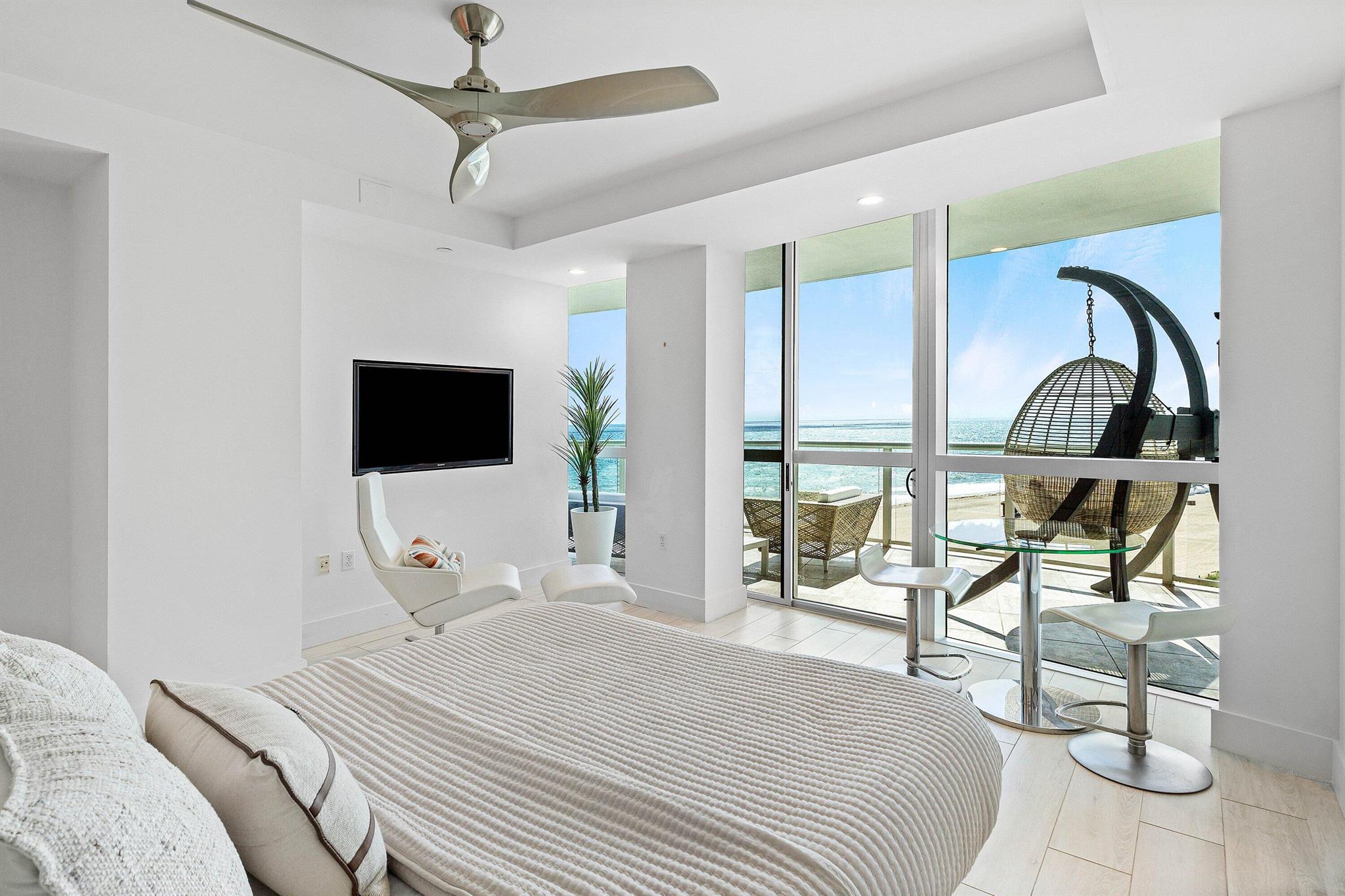 1200 Holiday Drive 602 Property Photo 15