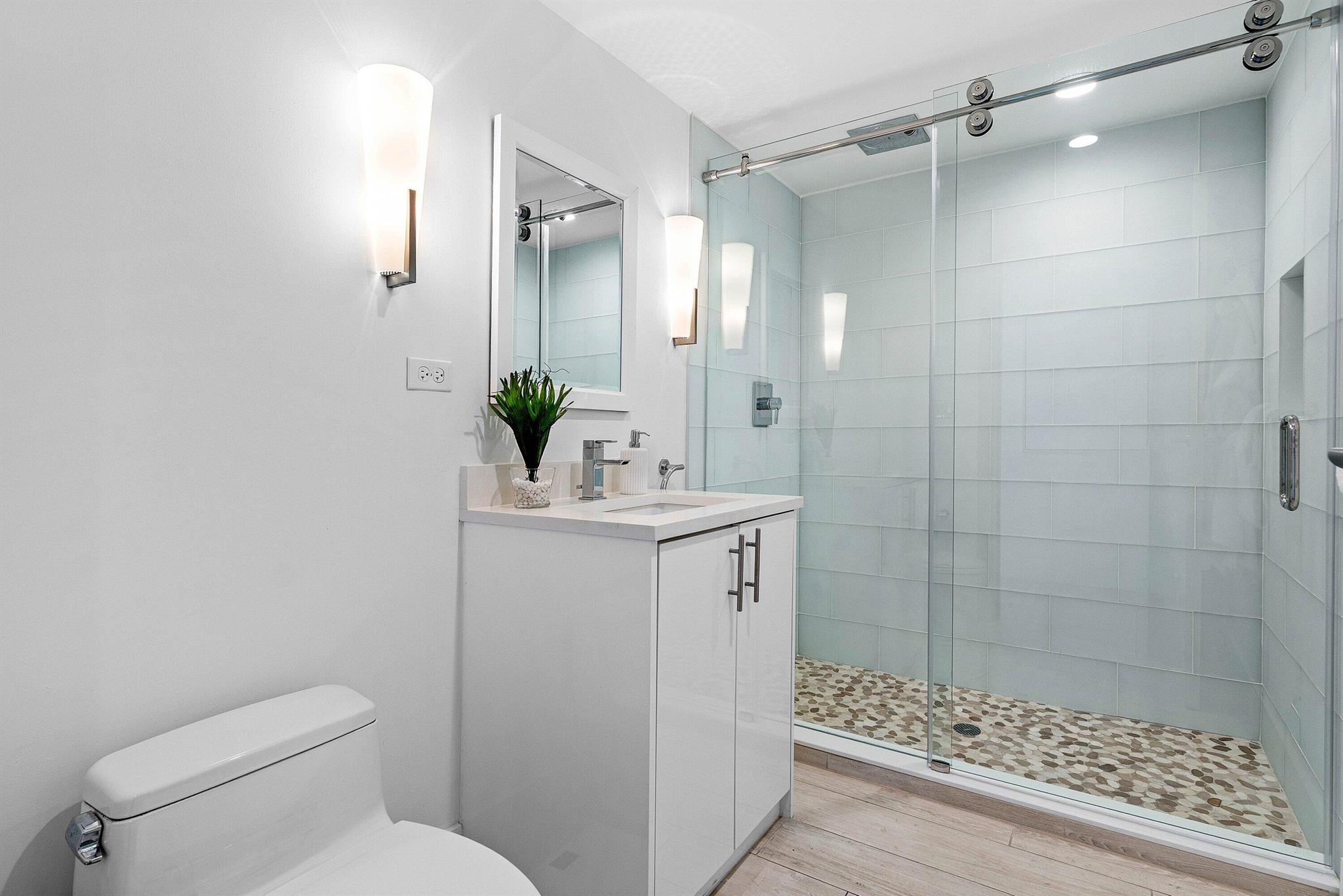 1200 Holiday Drive 602 Property Photo 16