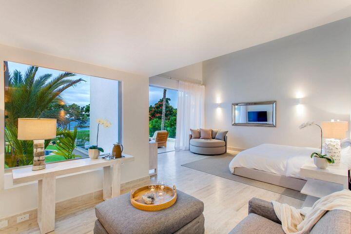 10 00 Property Photo 6