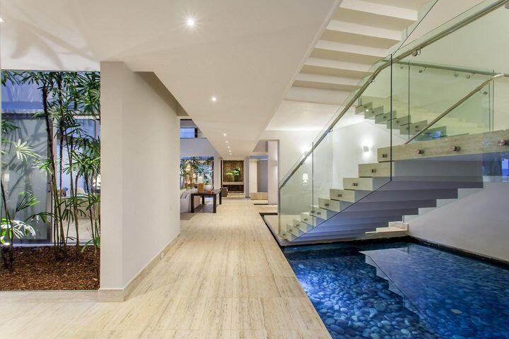 10 00 Property Photo 8