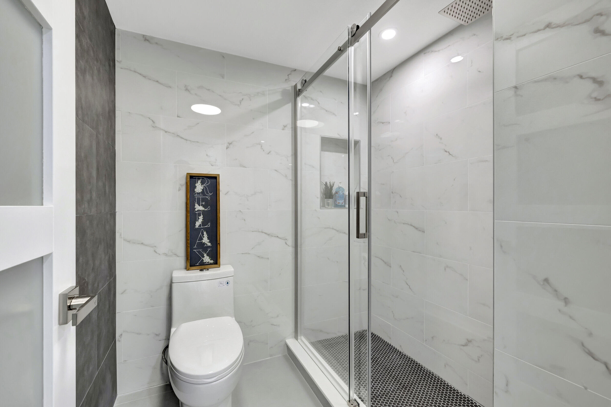 7898 Eastlake Drive 7d Property Photo 6