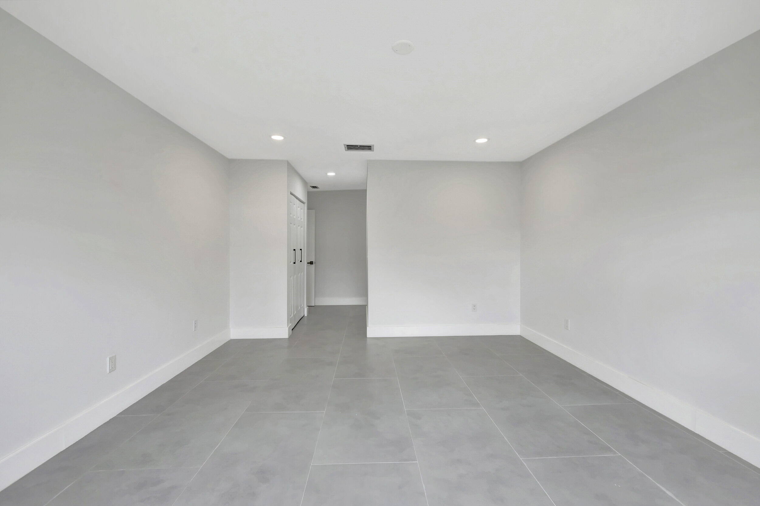 7898 Eastlake Drive 7d Property Photo 23