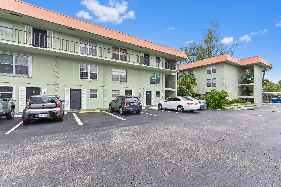 803 W Oakland Park Boulevard A7 Property Photo 1