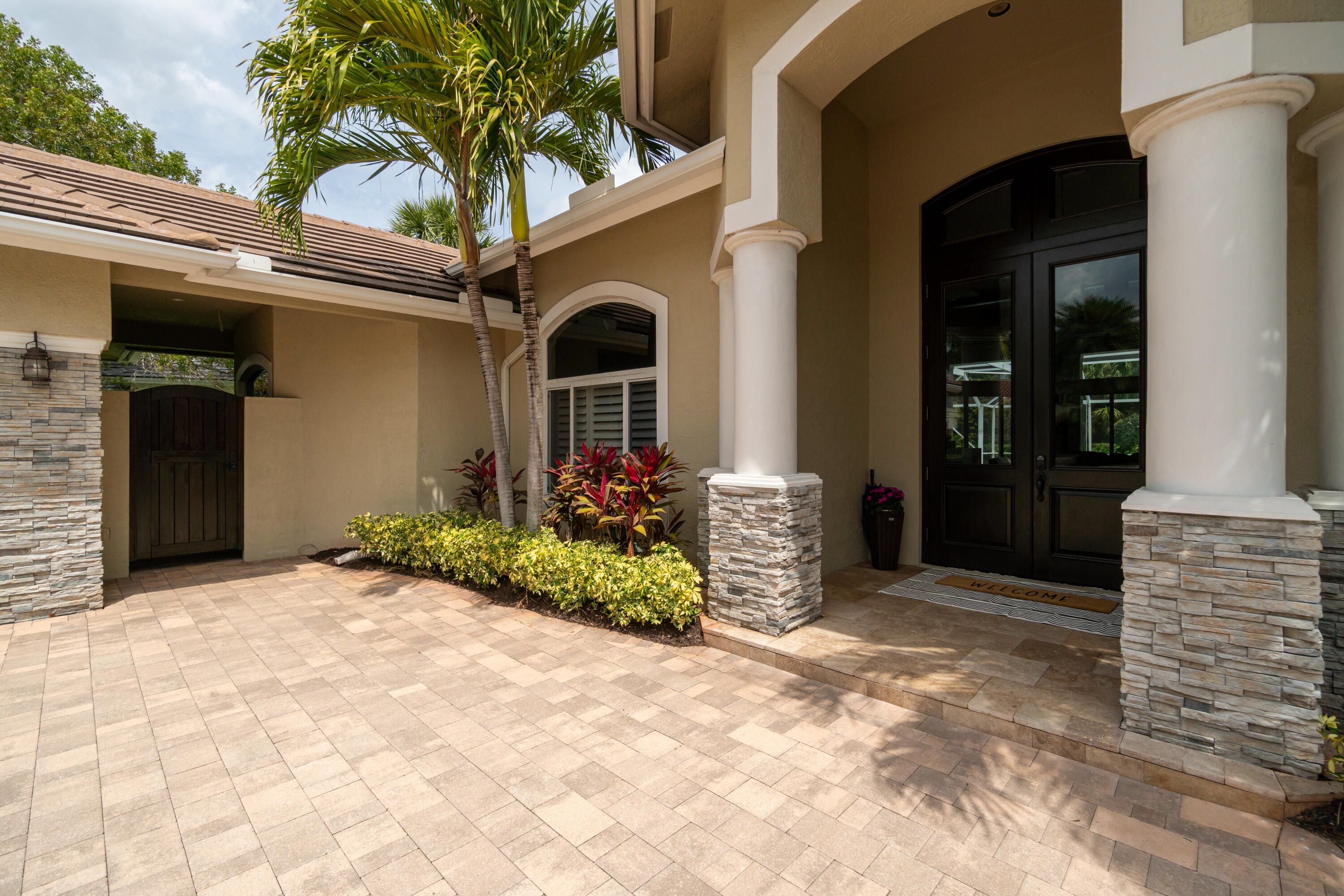 1209 Breakers West Boulevard Property Photo 11