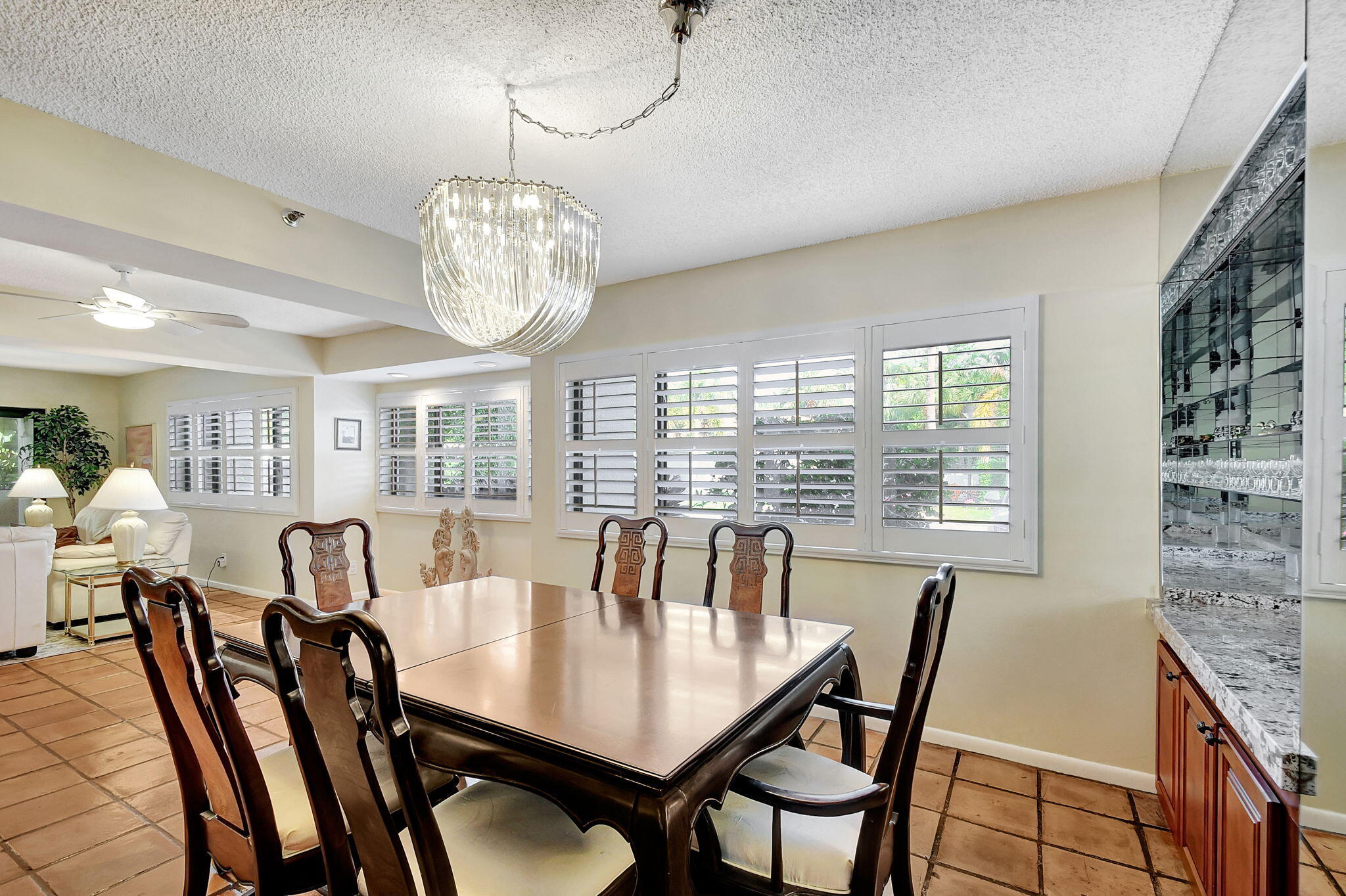 318 Oak Harbour Drive 318 Property Photo 5