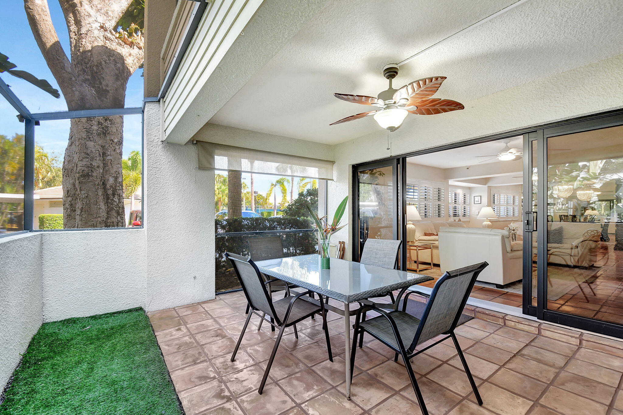 318 Oak Harbour Drive 318 Property Photo 11