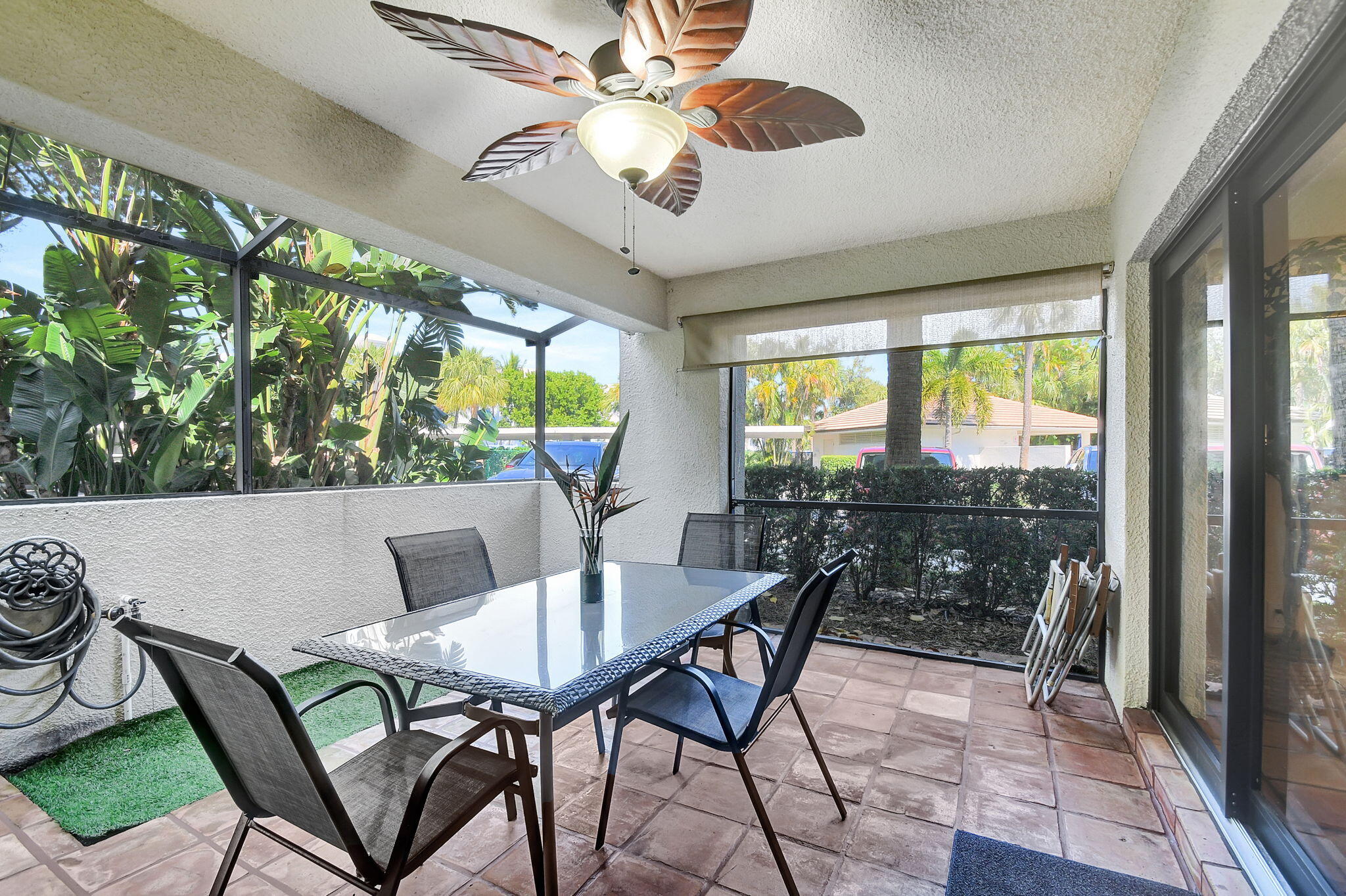 318 Oak Harbour Drive 318 Property Photo 13